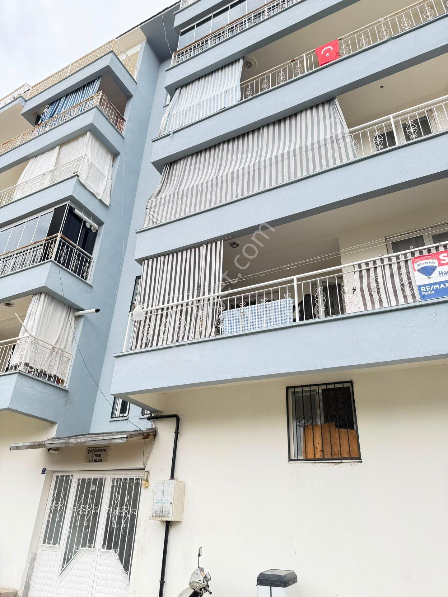 Kuşadası Ege Mahallesi'nde Satılık 3+1 Geniş Balkonlu Daire - Görsel 6