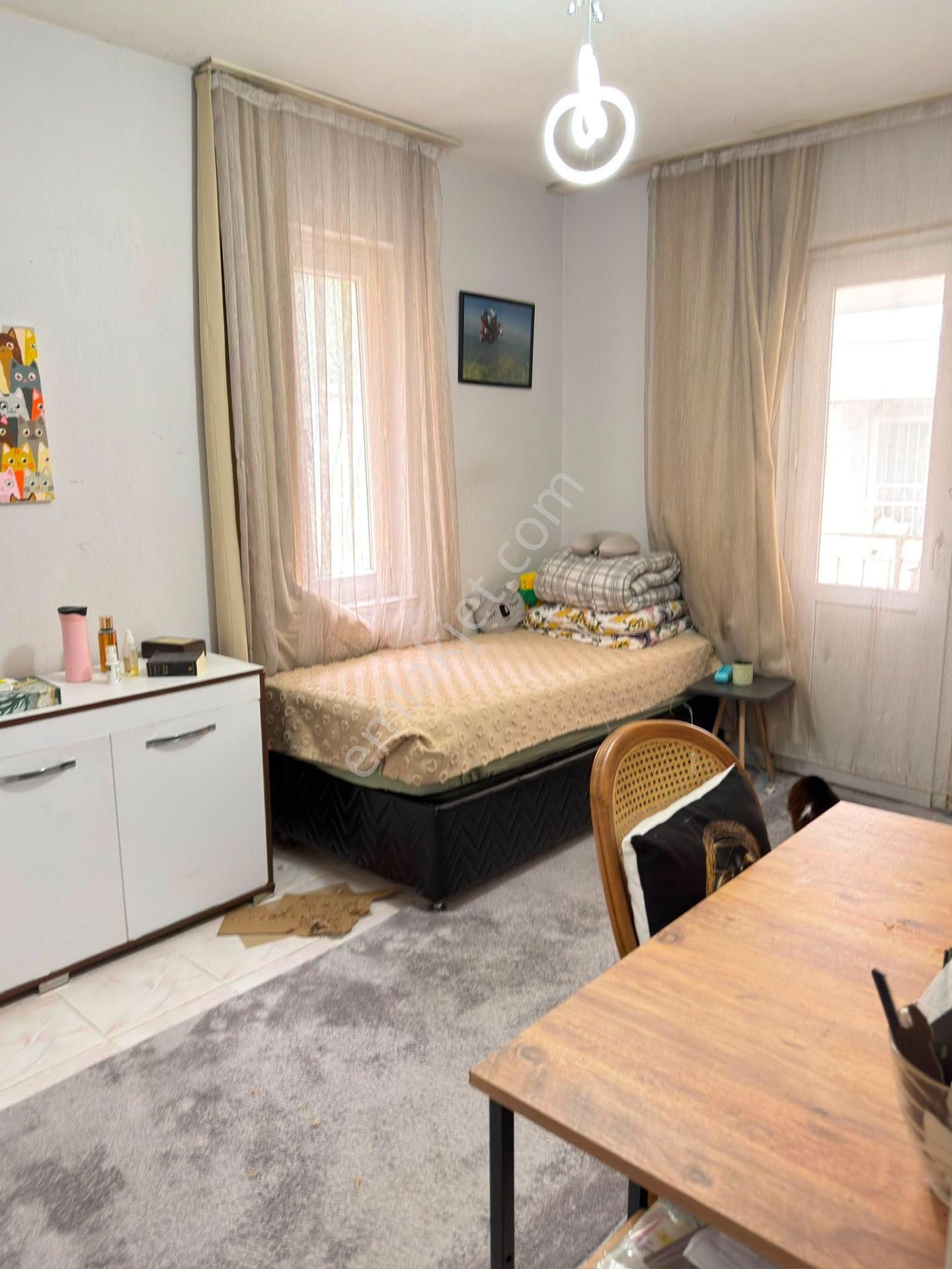 Kuşadası Ege Mahallesi'nde Satılık 3+1 Geniş Balkonlu Daire - Görsel 10