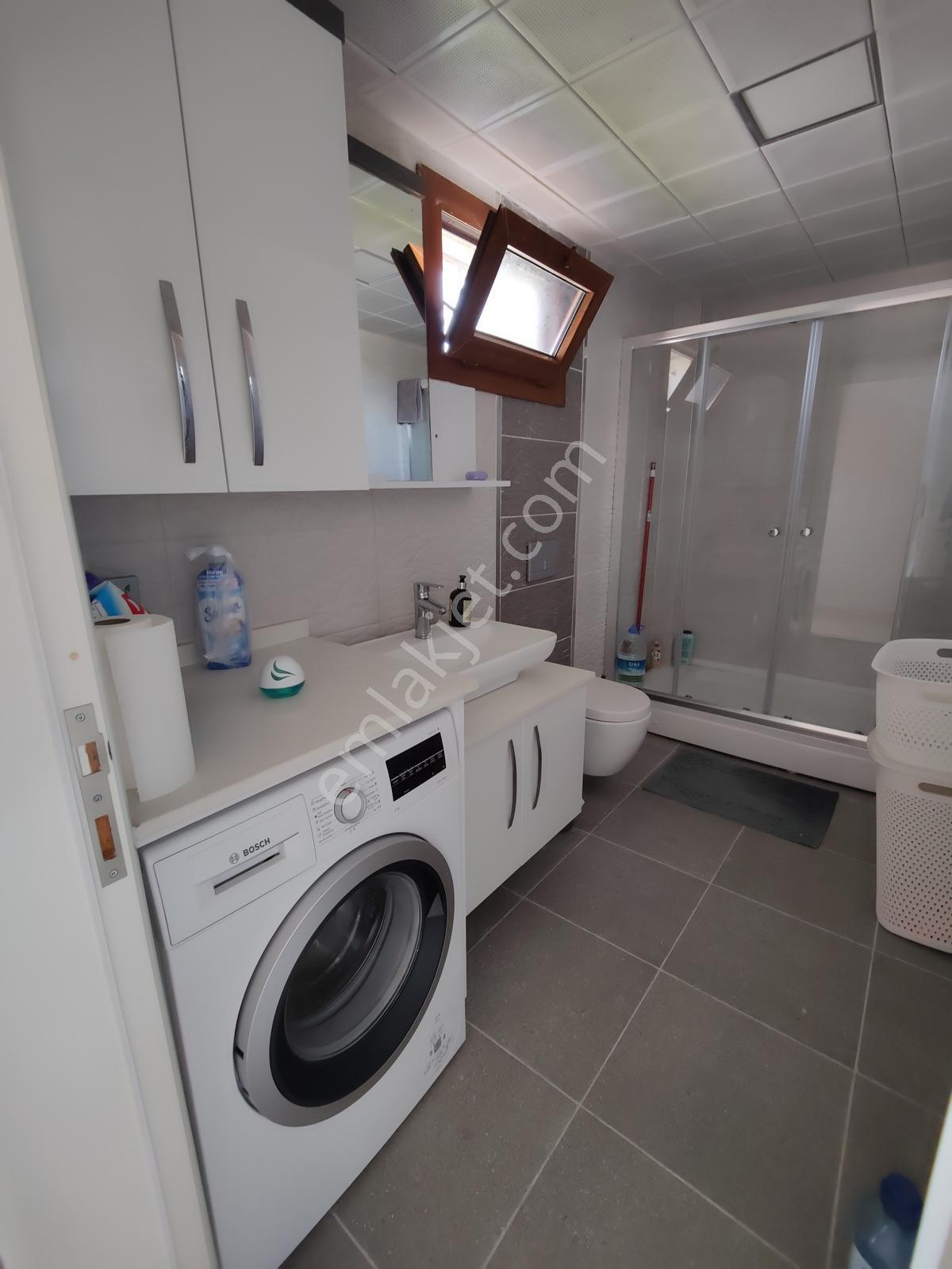 Realivadan Eşyalı Kiralık Tripleks Villa - Görsel 16