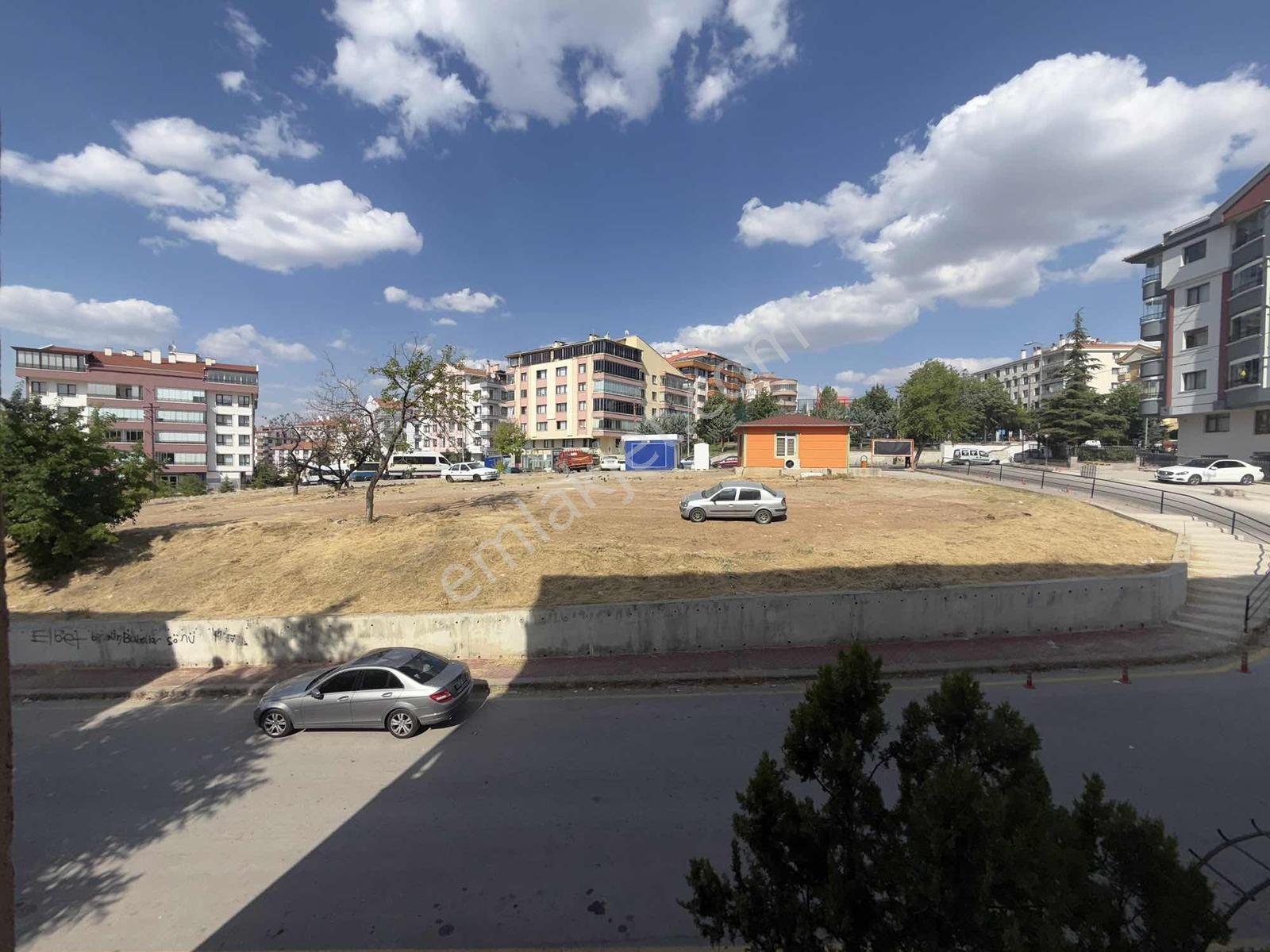 Emaks'tan /gökkuşağı Mahallesi/ Merkezi Konumda / 3+1 Satılık - Görsel 13