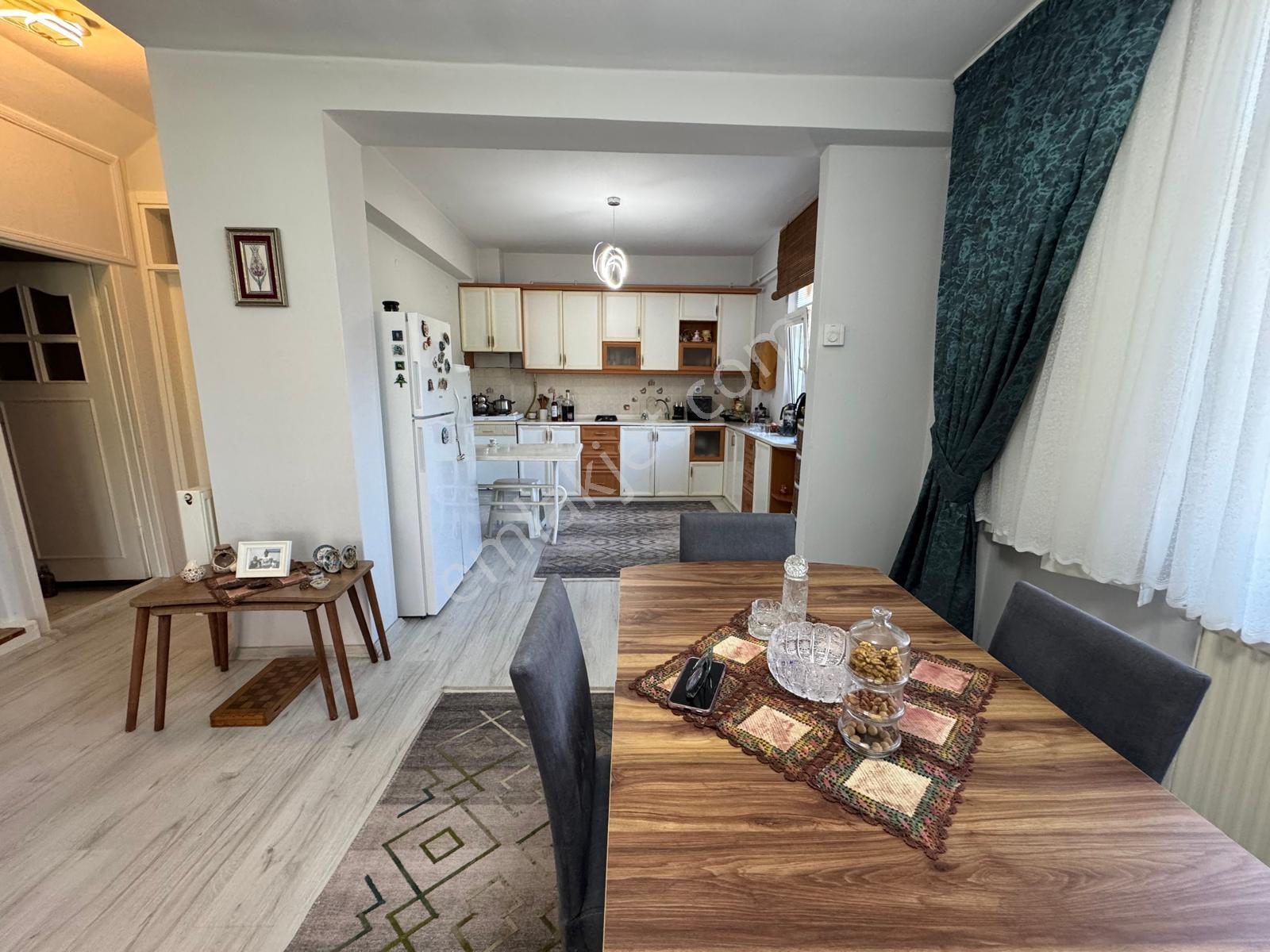 Bulut Emlaktan Anayolun Altı Denize300 M Satılık Triplex Villa - Görsel 3