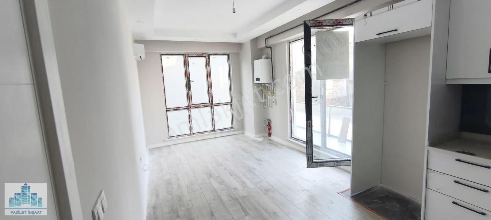 Cadde Üzerinde Kiralık 1+1 Daire Teraslı Kapalı Otoparklı - Görsel 17