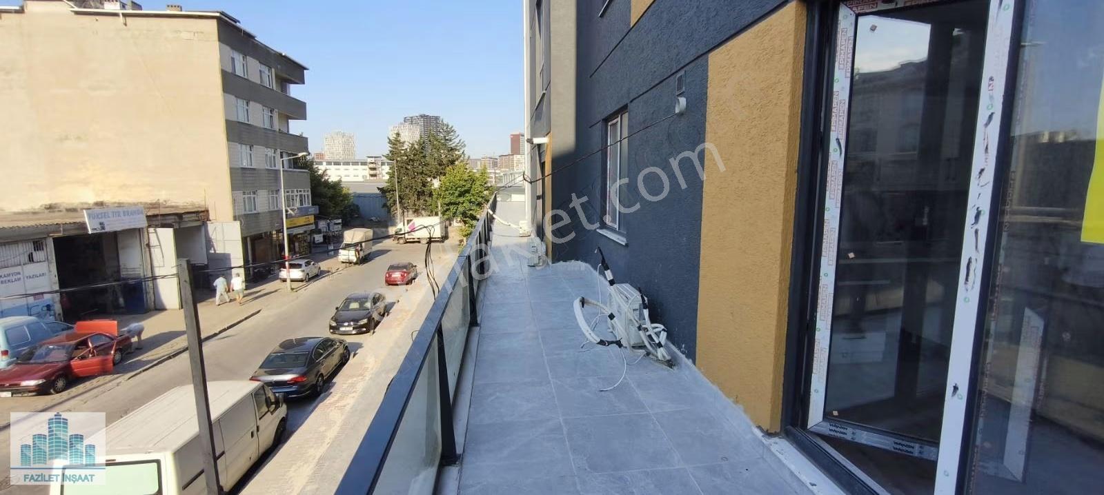 Cadde Üzerinde Kiralık 1+1 Daire Teraslı Kapalı Otoparklı - Görsel 18