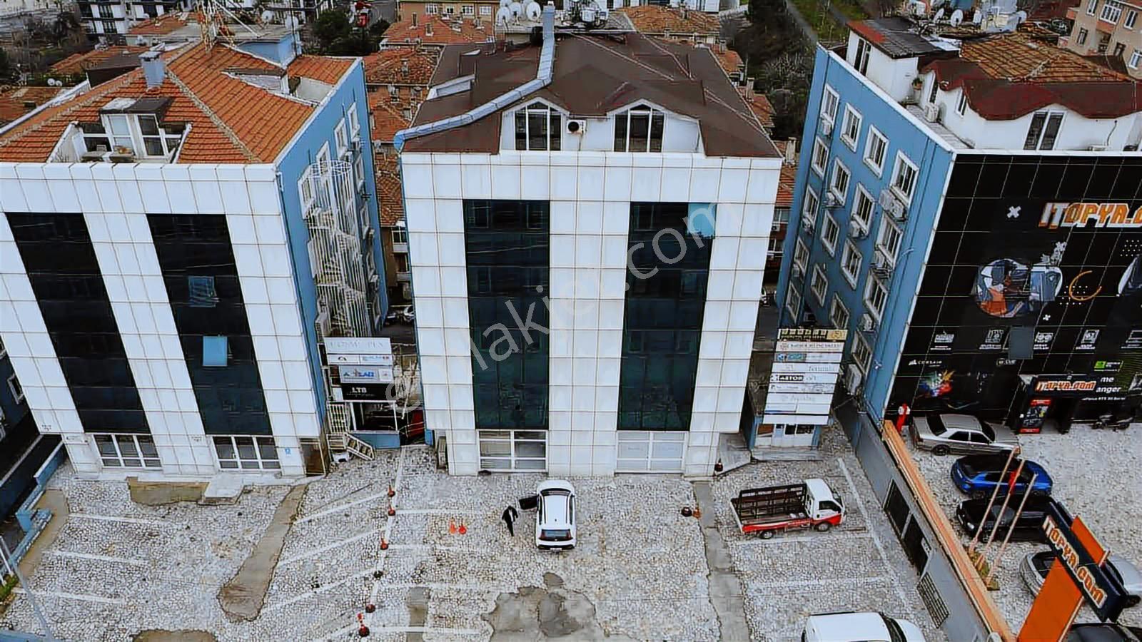 Kadıköy Hasanpaşa'da E5 Cepheli Tabela Değeri Yüksek Dükkan - Görsel 3