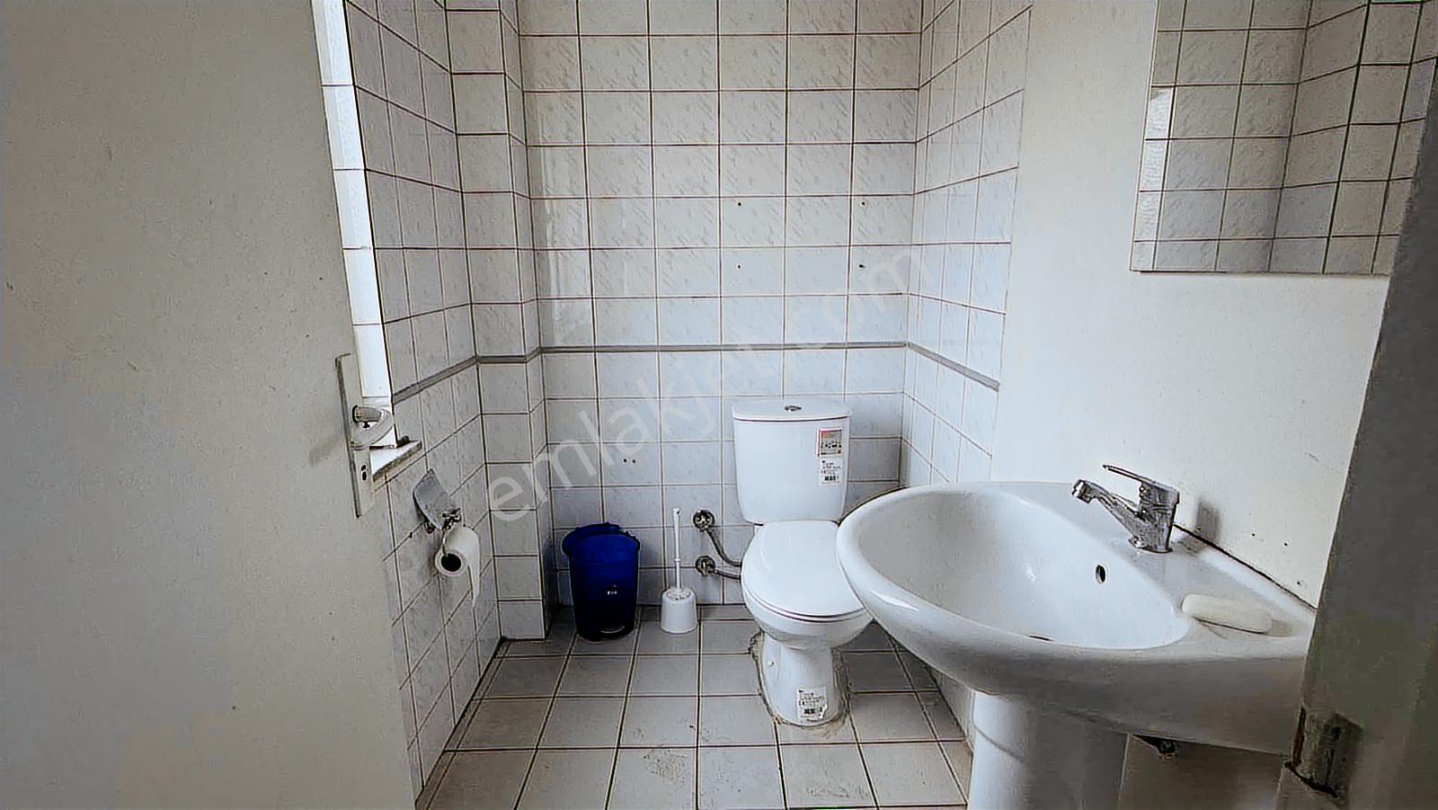 Kadıköy Hasanpaşa'da E5 Cepheli Tabela Değeri Yüksek Dükkan - Görsel 22