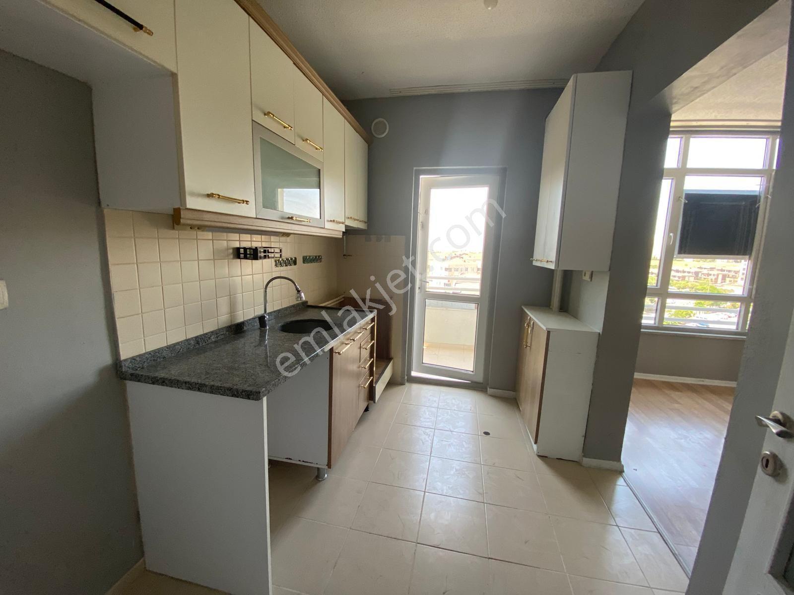 Başak Şehir Kaya Şehir Mah. 7.bölge Firuze Sitesinde 8.kat 2+1 Asansörlü - Görsel 12