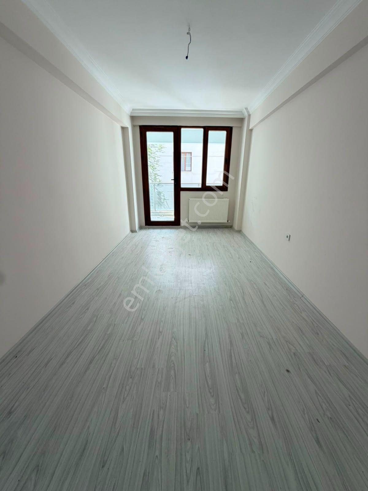 Zeki Emlak'tan Muradiye'de Okula Yakın Satılık 3+1 Otoparklı Daire - Görsel 19