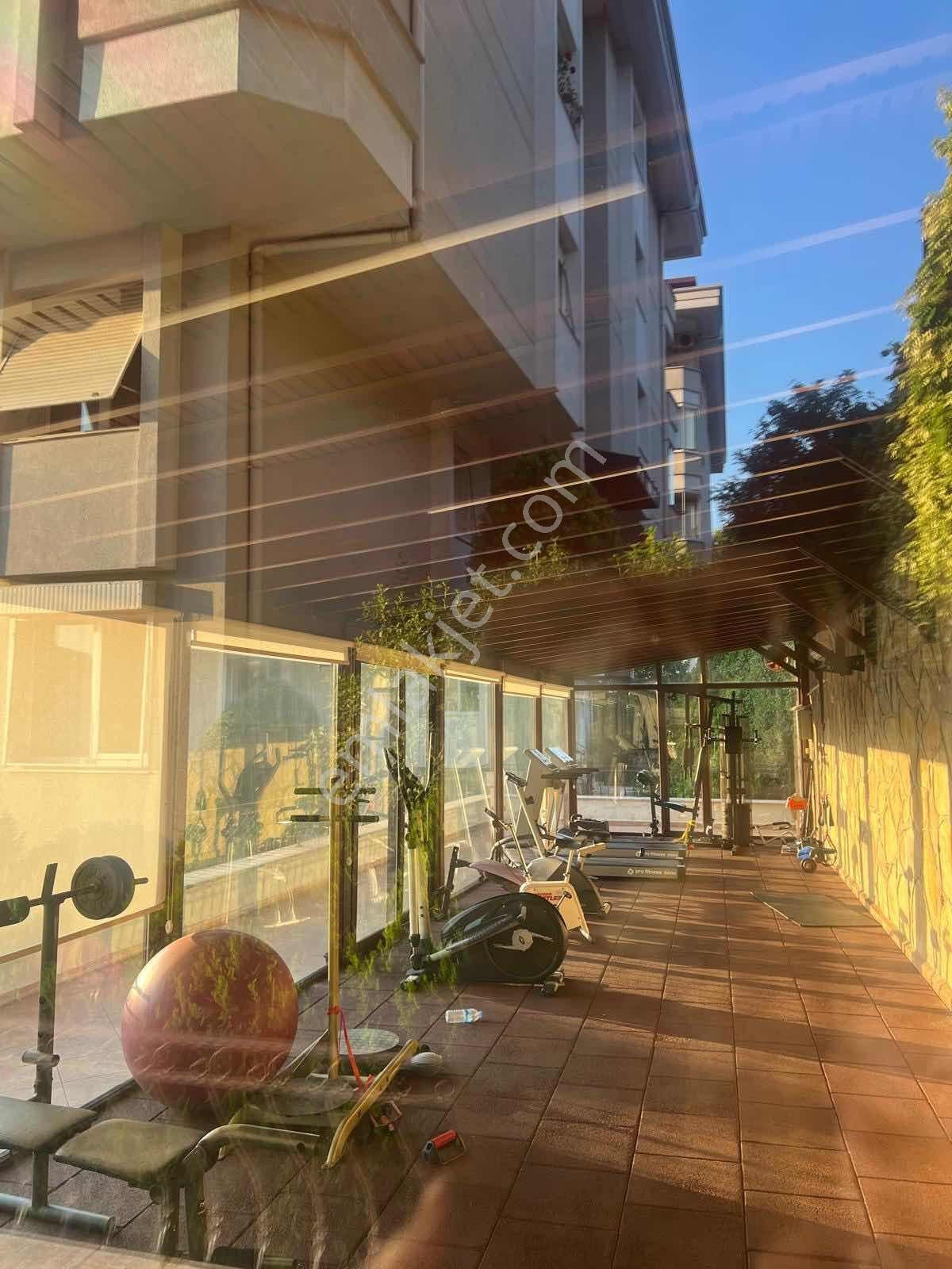 Elite'den Sitede Eşyalı Bahçe Katı - Görsel 12