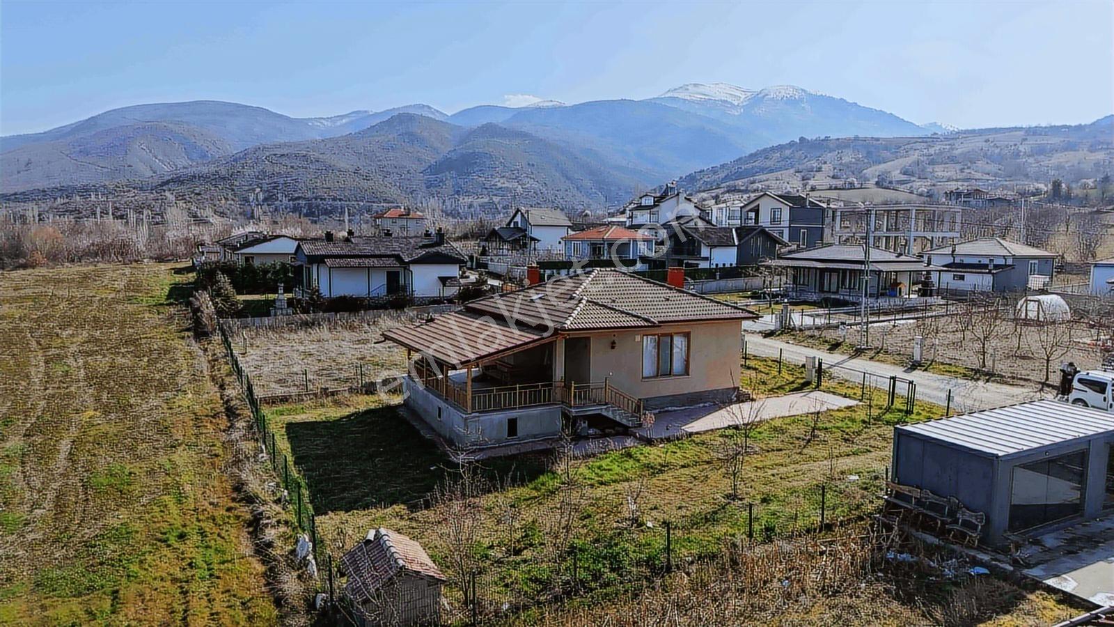 Saray Mahalesinde Doğa Harikası Satılık Müstakil Ev - Görsel 5