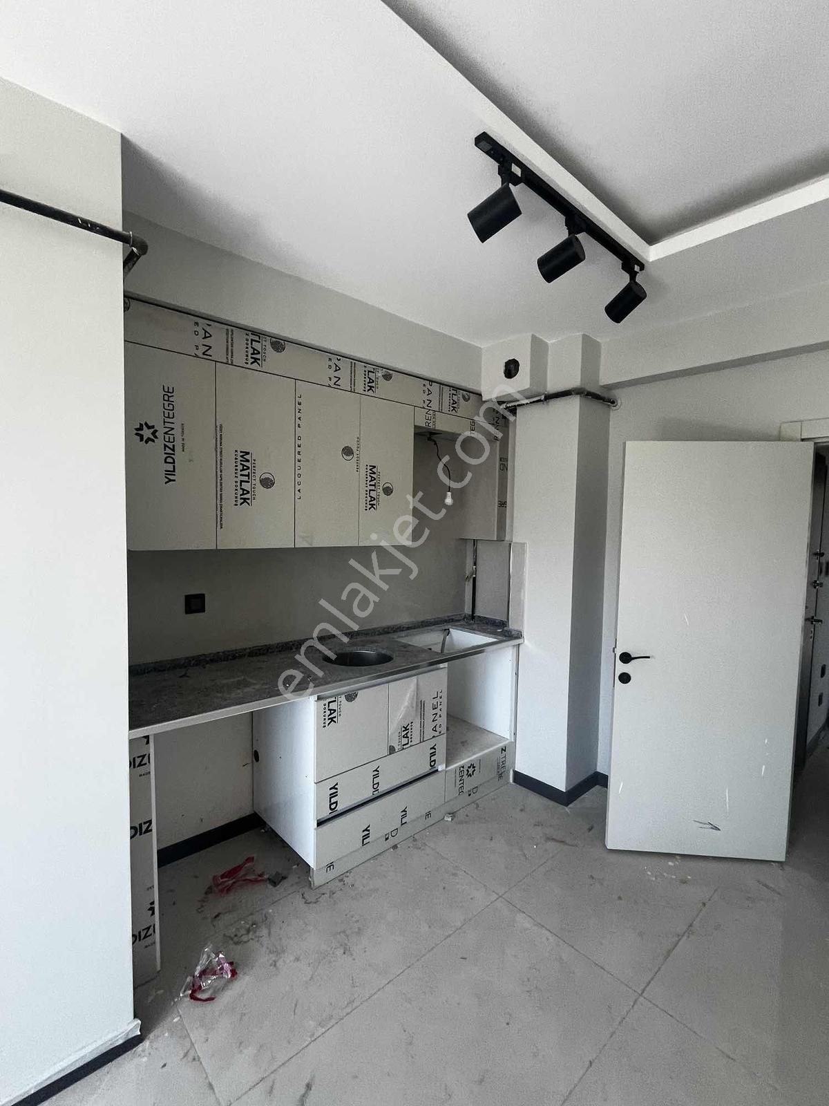 Maya Emlaktan Park Hayat Hastanesi Yanı Satılık 1+1 Daire - Görsel 22