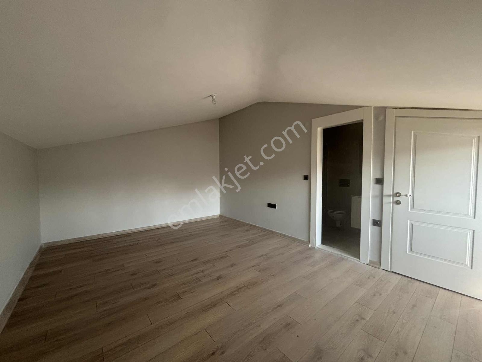Karşıyaka'nın Prestijli Sitesi Çelebi 104'te Özel Lüks Dubleks - Görsel 21