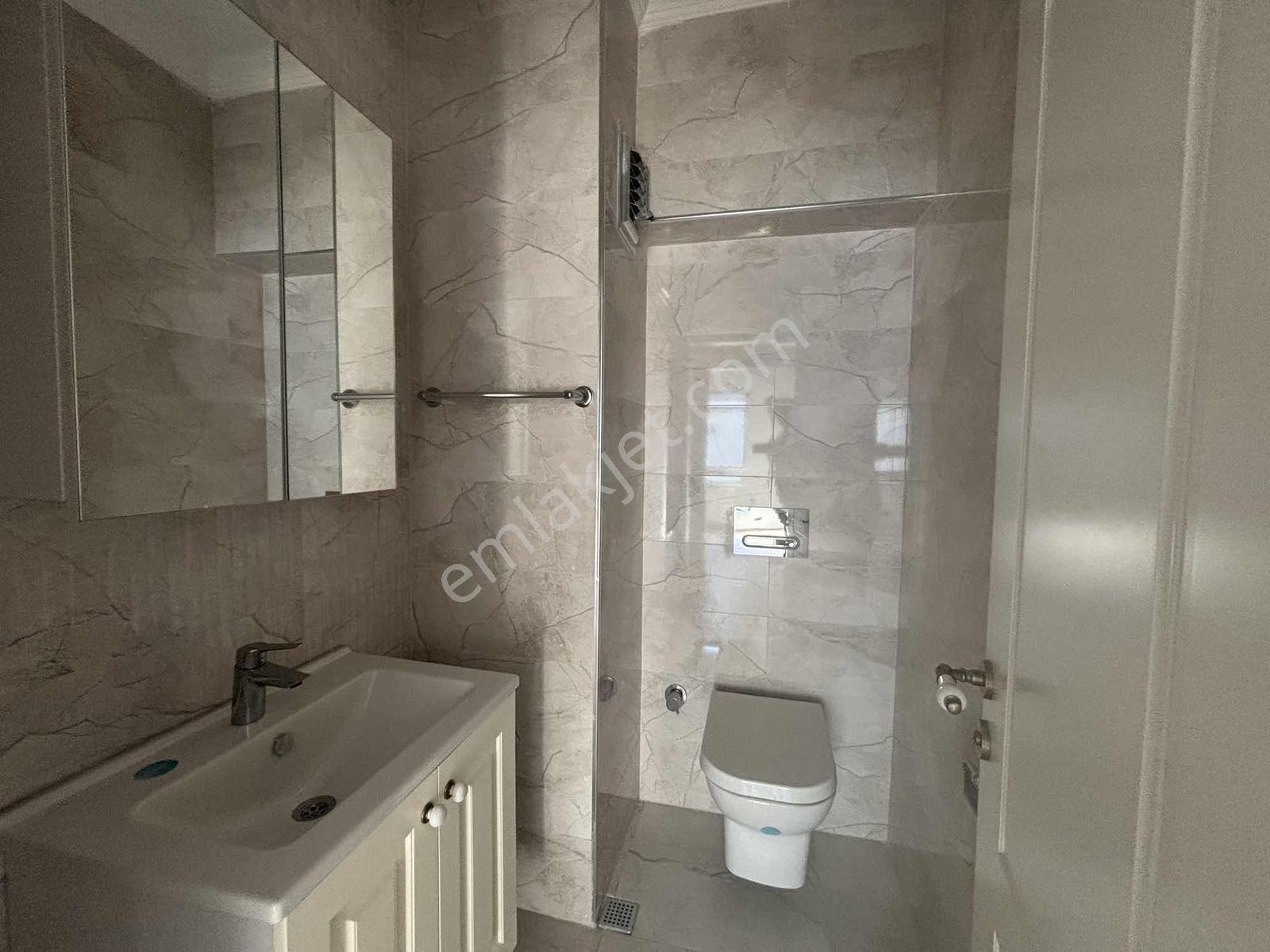 Karşıyaka'nın Prestijli Sitesi Çelebi 104'te Özel Lüks Dubleks - Görsel 28