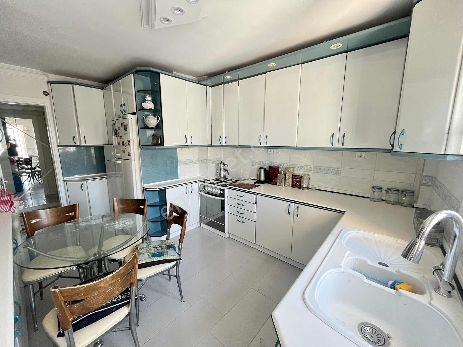 İnönü Cadde Yakını Deniz Manzaralı Eşyalı 3+1 Kiralık Daire - Görsel 11