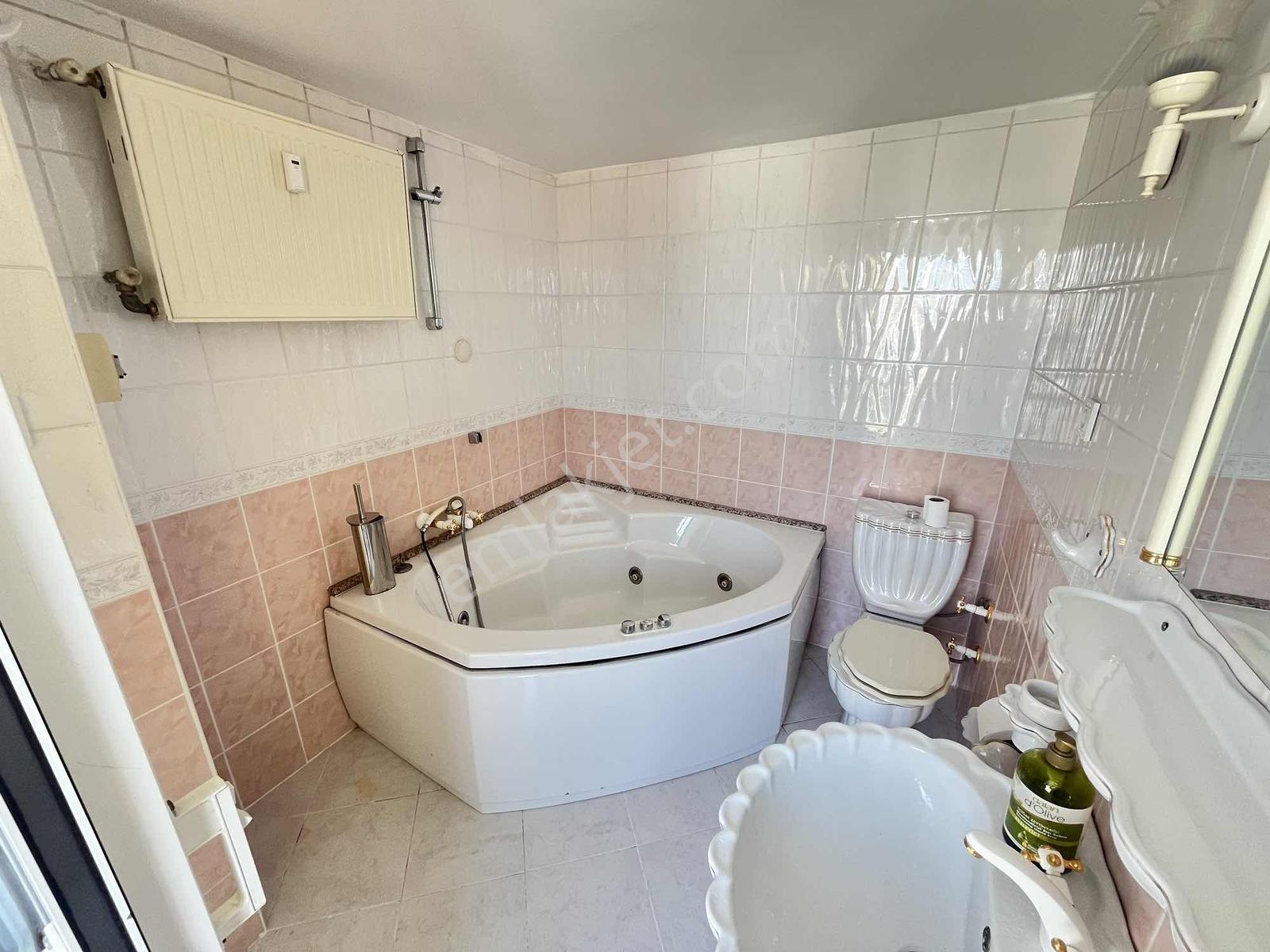 İnönü Cadde Yakını Deniz Manzaralı Eşyalı 3+1 Kiralık Daire - Görsel 21