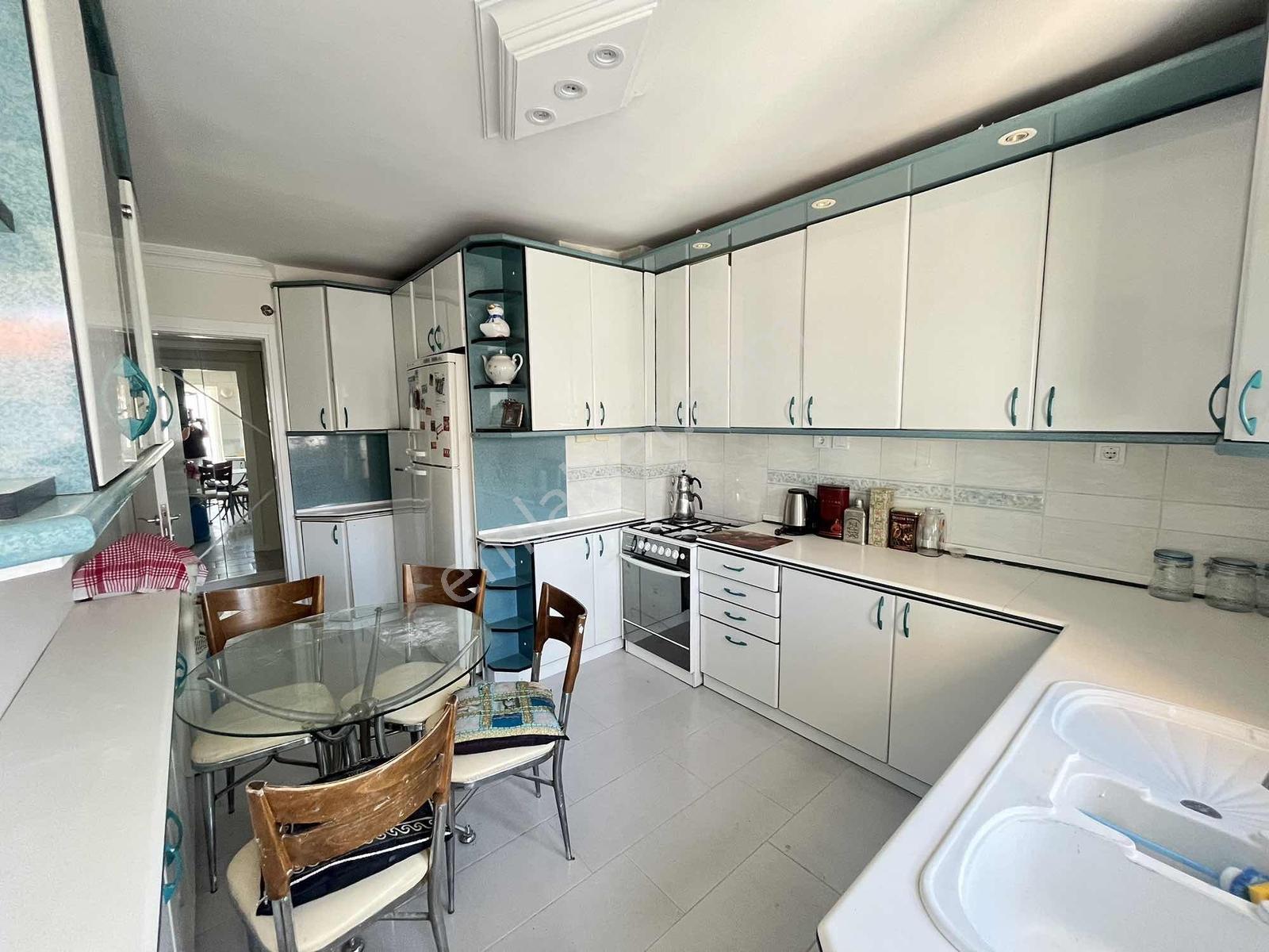 İnönü Cadde Yakını Deniz Manzaralı Eşyalı 3+1 Kiralık Daire - Görsel 7