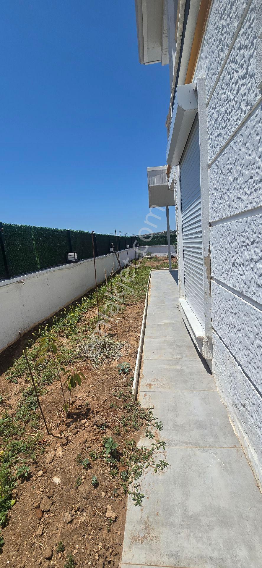Didim Seyrantepede Satılık Harika Bir Konumda 645 M2 İçerisinde Satılık Villa - Görsel 8