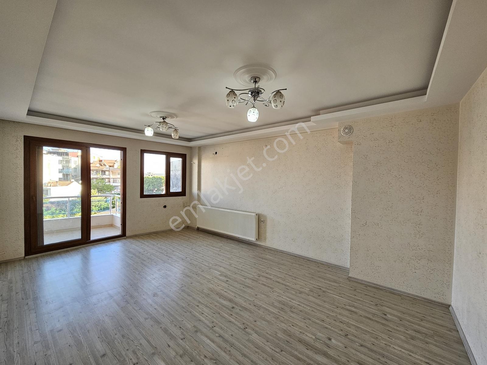 Buca Ufuk Mah Yıkıkkemerde 3+1 135m2 Dgazlı Kiralık Daire