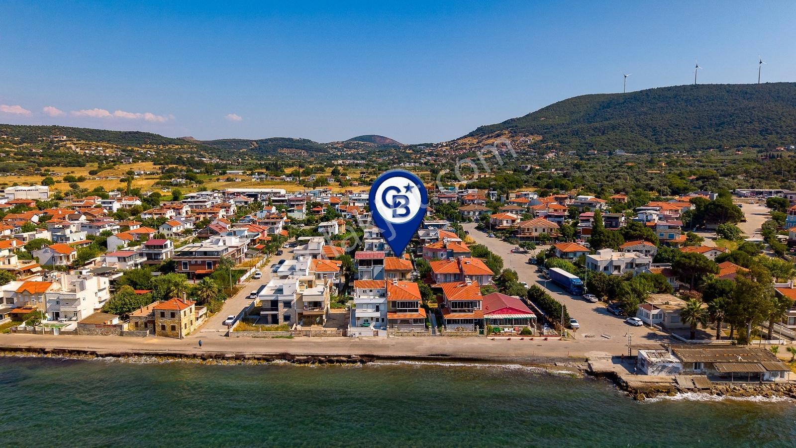 Yenifoça Gencelli'de Deniz Manzaralı Satılık 4+1 Villa - Görsel 3