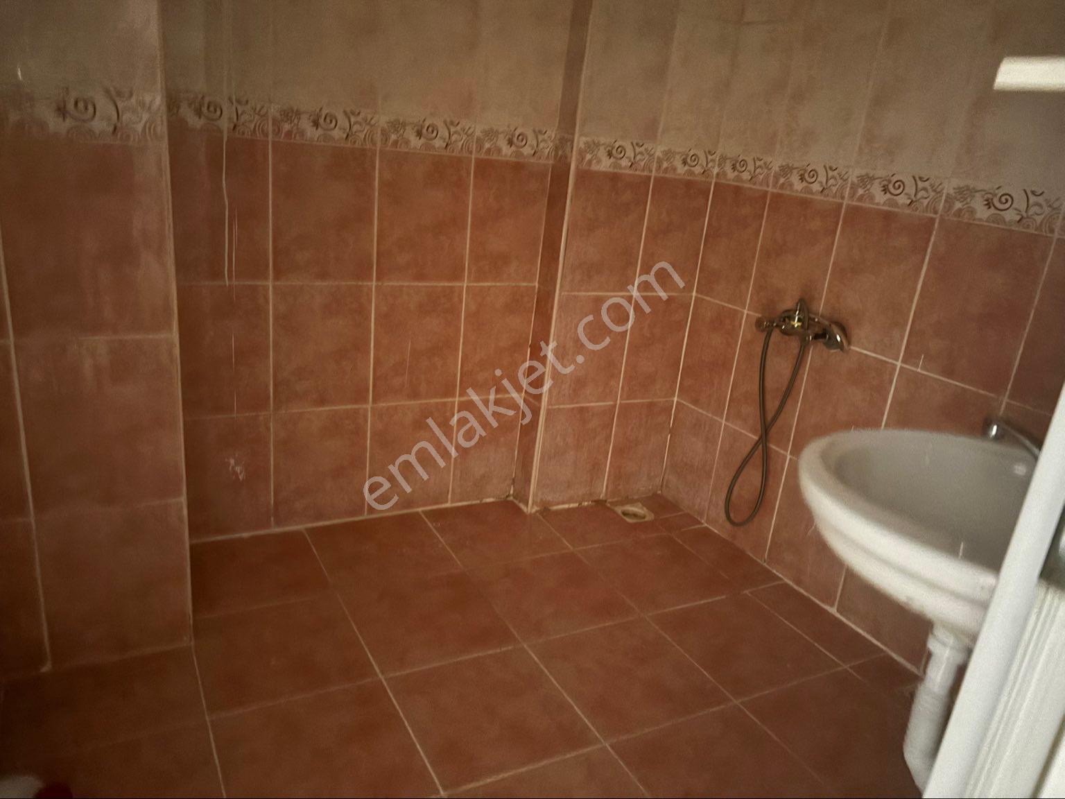 Metropol Emlak’tan Kiralık Daire 1 + 1 Menderes Mahallesi - Görsel 12