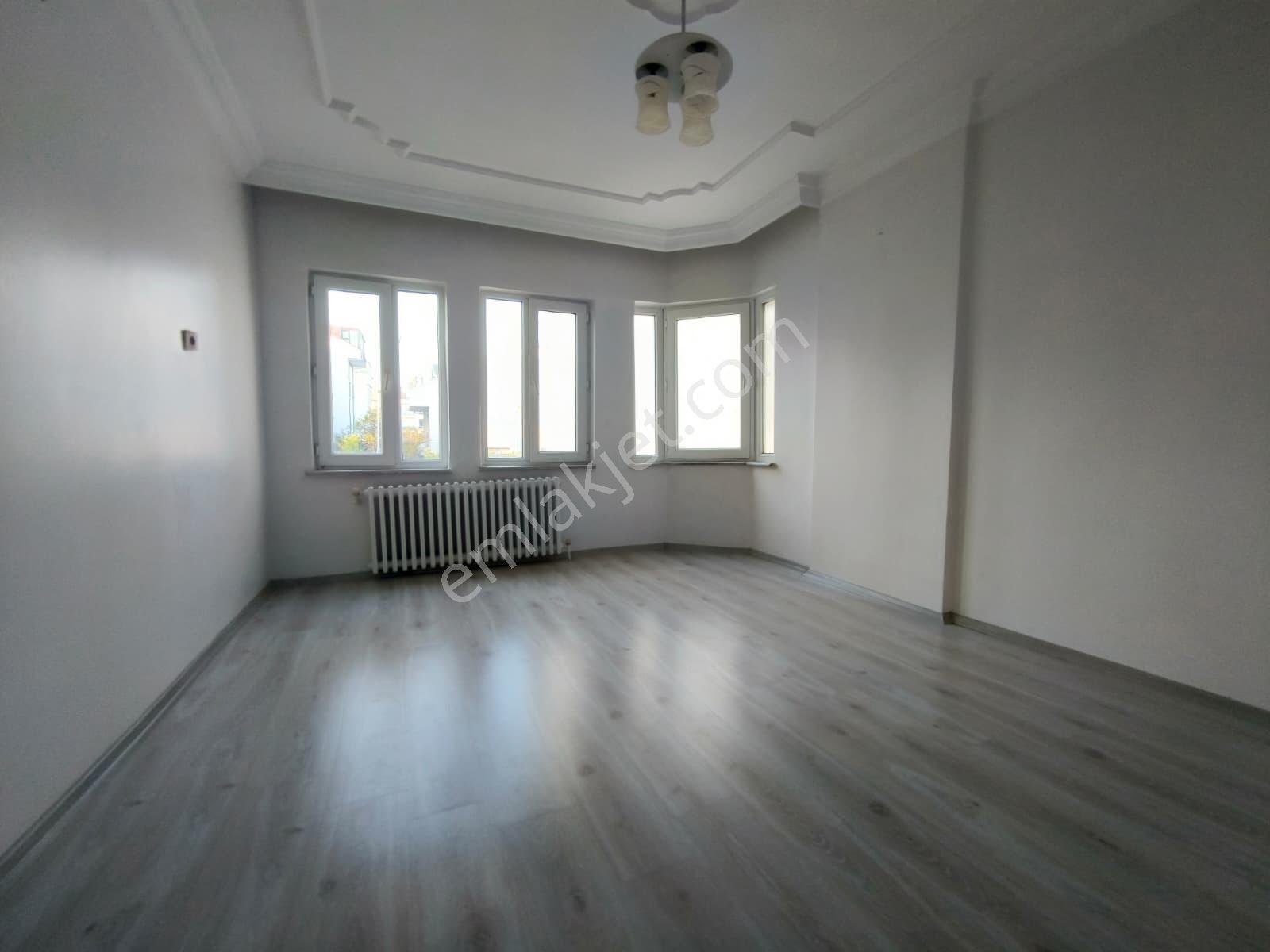 Paşabayır Mah. Site İçerisinde 3+1 Ara Kat Kiralık Daire - Görsel 3