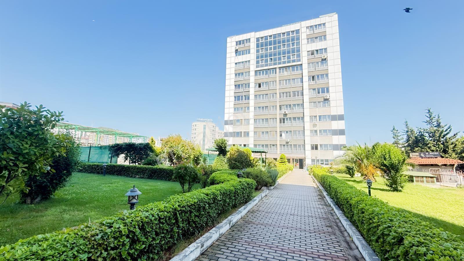 Marmara Royal Sıtesı'nde Eşyalı Önü Açık Genış 1+1 Kıralık Daire - Görsel 3