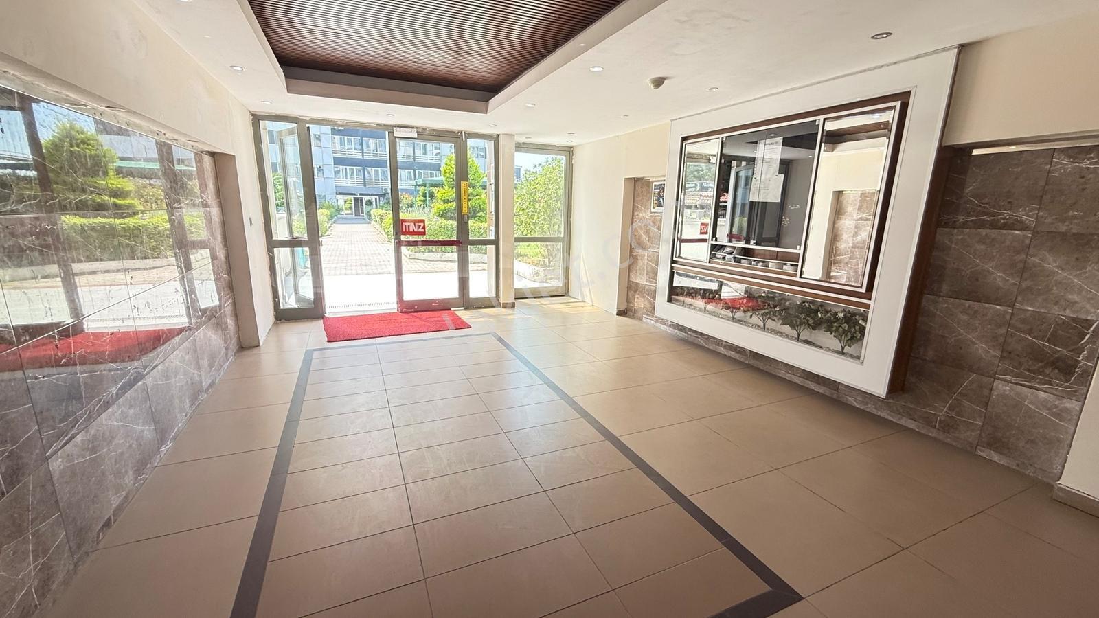 Marmara Royal Sıtesı'nde Eşyalı Önü Açık Genış 1+1 Kıralık Daire - Görsel 14