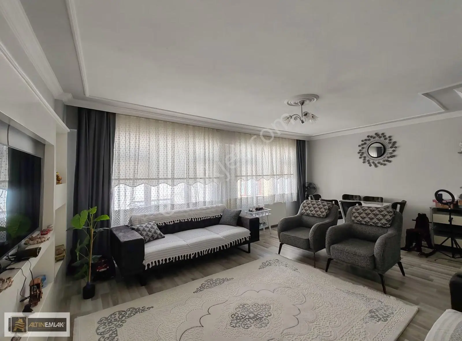 Yavuz Mh. Sahile,perşembe Pazarı Ve Tekira Yakınında Satılık 2+1