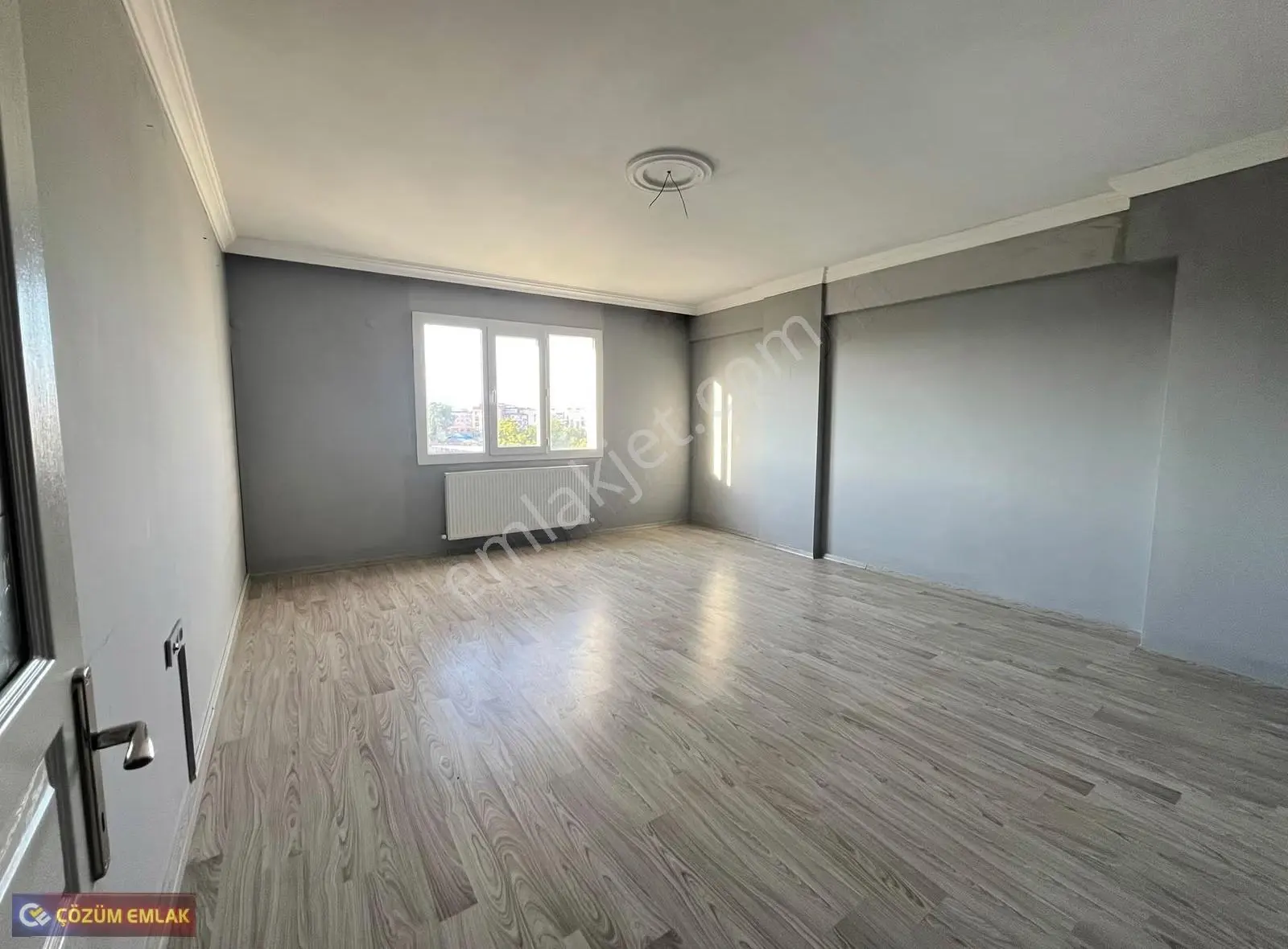 Çözüm Emlak'tan 23 Nisan Parkı Civarı 2+1 Kapalı Mutfak Kiralık - Görsel 28