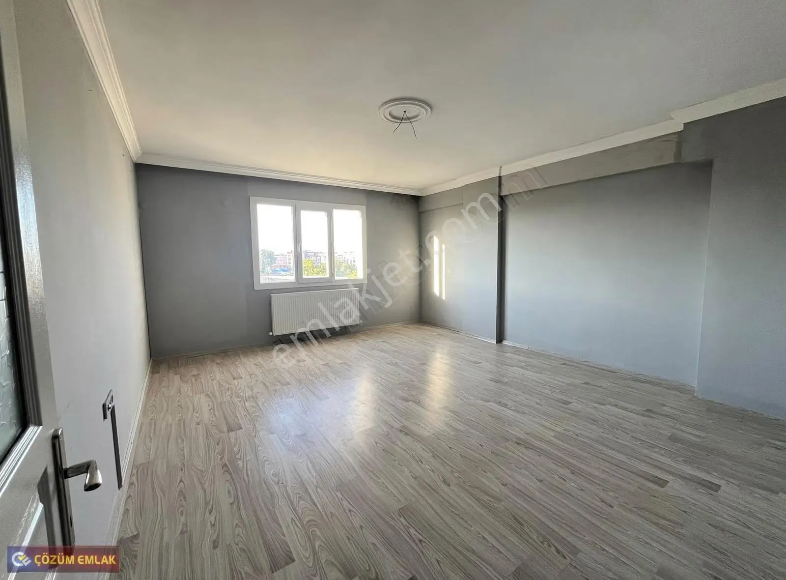 Çözüm Emlak'tan 23 Nisan Parkı Civarı 2+1 Kapalı Mutfak Kiralık - Görsel 26