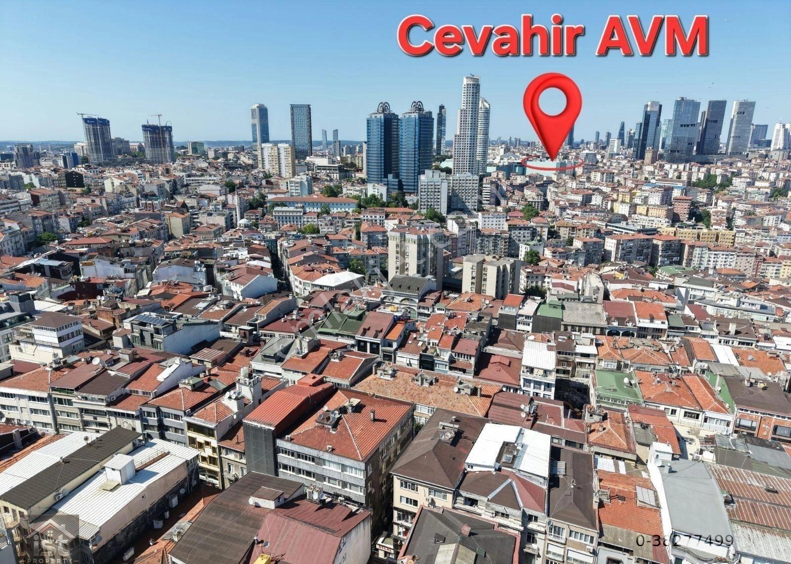 Nişantaşı Rumeli Cadde'de Asansörlü 70 M² Lüks 1+1 Ful Eşyalı | Fully Furnished Apartment For Rent - Görsel 30