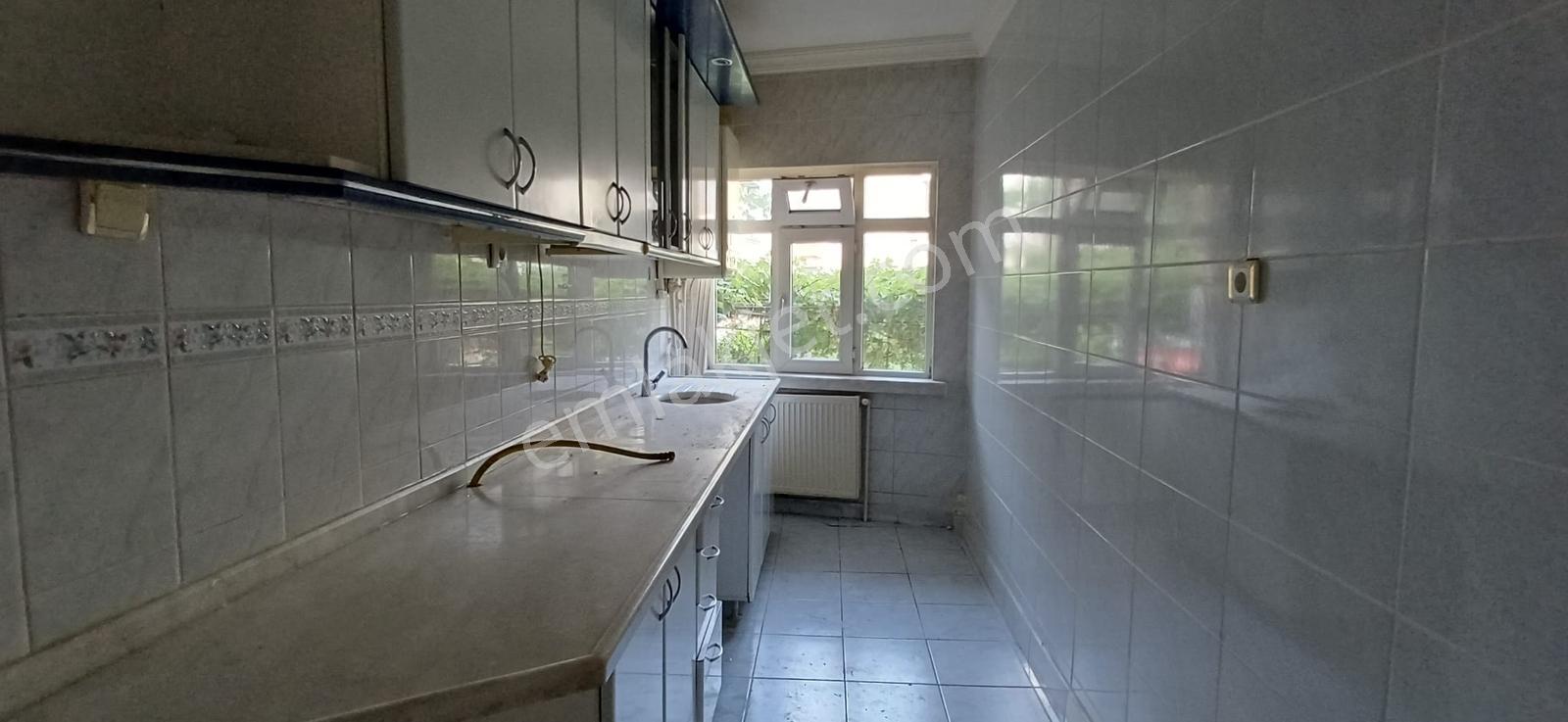 Aktepe Stadı Yakını Kiralık 3+1 Daire