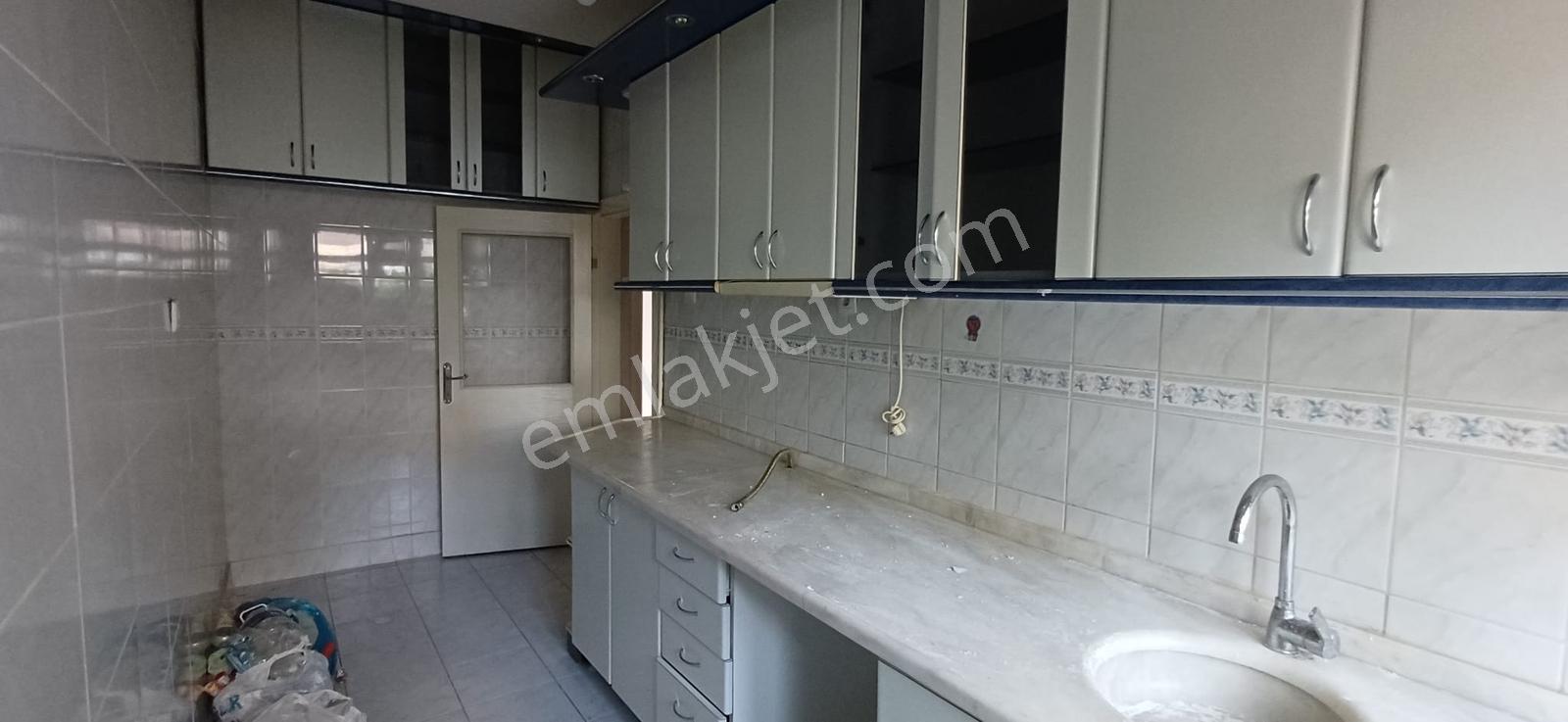 Aktepe Stadı Yakını Kiralık 3+1 Daire - Görsel 3
