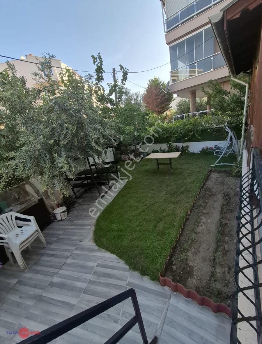 Çandarlı Merkezde Geniş Bahçe Kullanım Alanlı Dubleks Daire - Görsel 25