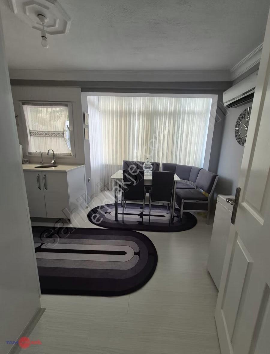 Çandarlı Merkezde Geniş Bahçe Kullanım Alanlı Dubleks Daire - Görsel 33