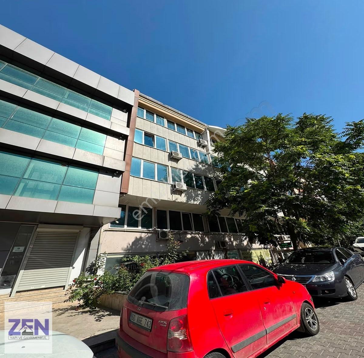 Beylikdüzü'nde Metrobüsün Dibinde Full Eşyalı 1+1 Kiralık Daire - Görsel 2