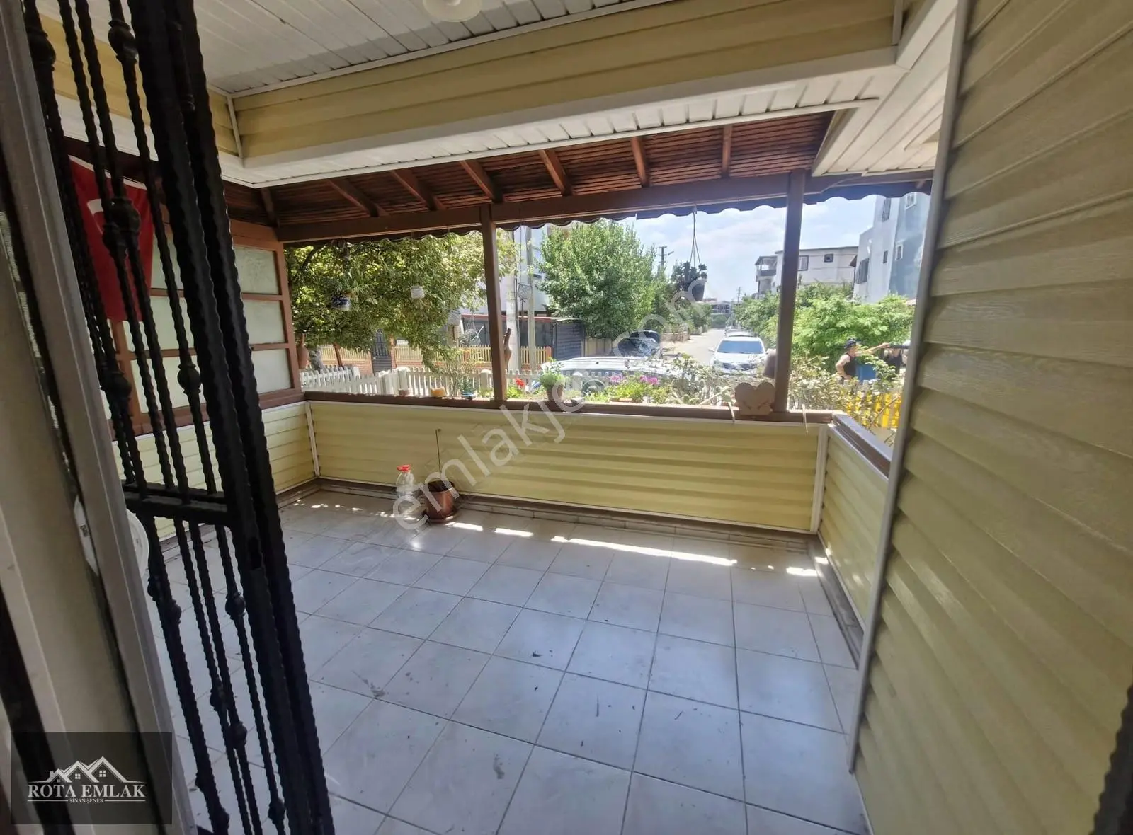 Rota Emlak'tan Menderes Mithatpaşa'da 4+1 Satılık Villa - Görsel 14