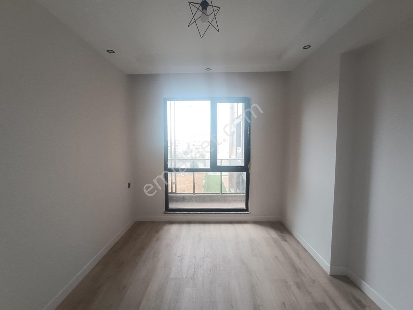 Hürriyet Mah Uysal Lusso'da Havuz Cepheli Lüx Sıfır 1+1 Daire - Görsel 11