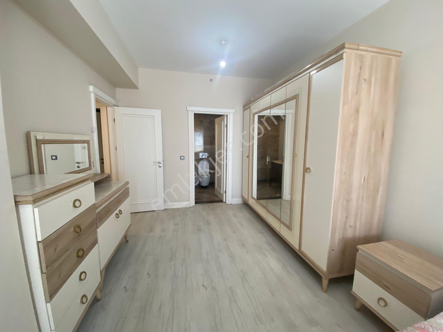 Kiptaş Venezia Mega Satılık 3+1 Boş Tertemiz Bakımlı Eşyalı Daire - Görsel 17