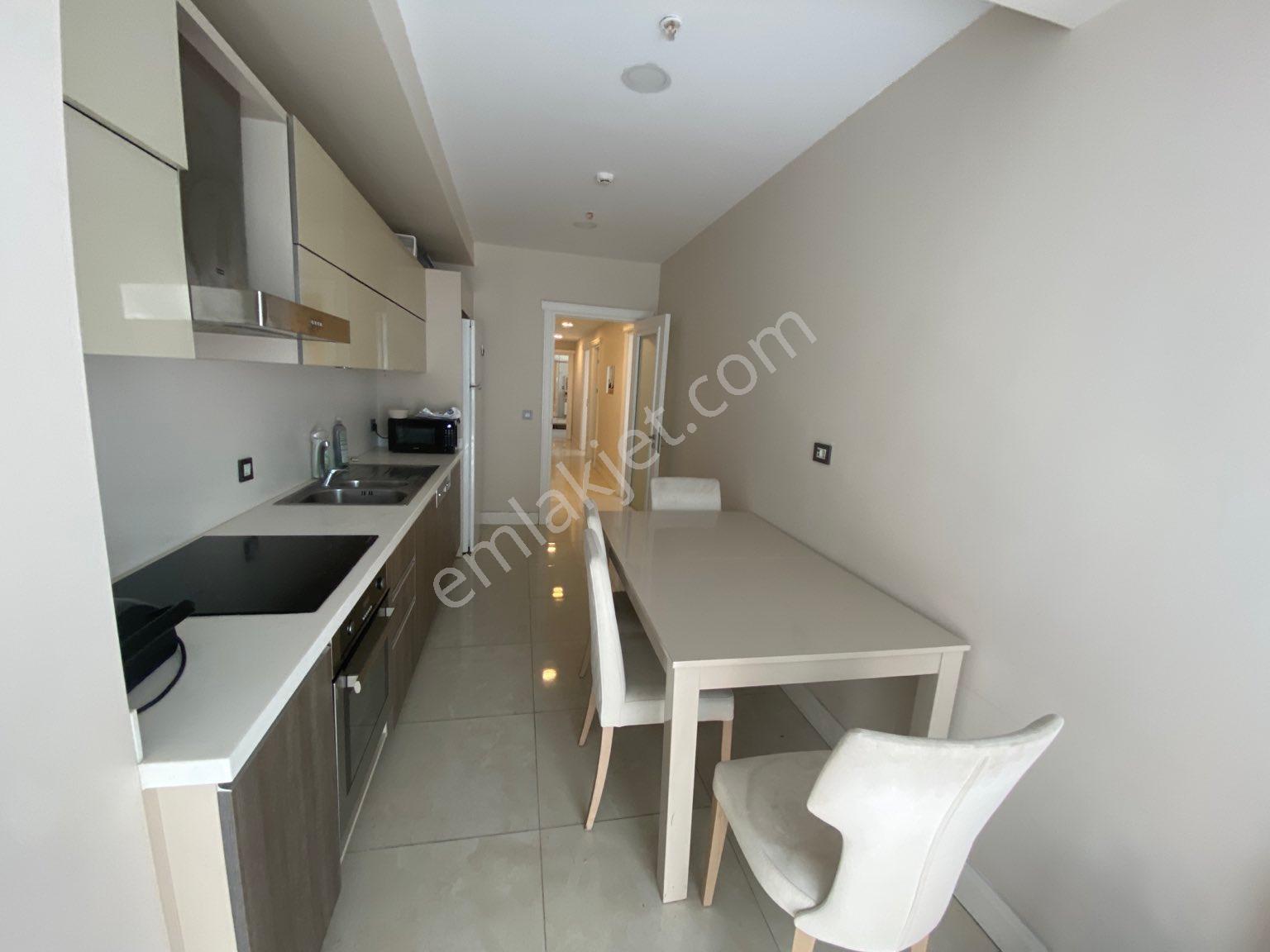 Kiptaş Venezia Mega Satılık 3+1 Boş Tertemiz Bakımlı Eşyalı Daire - Görsel 11