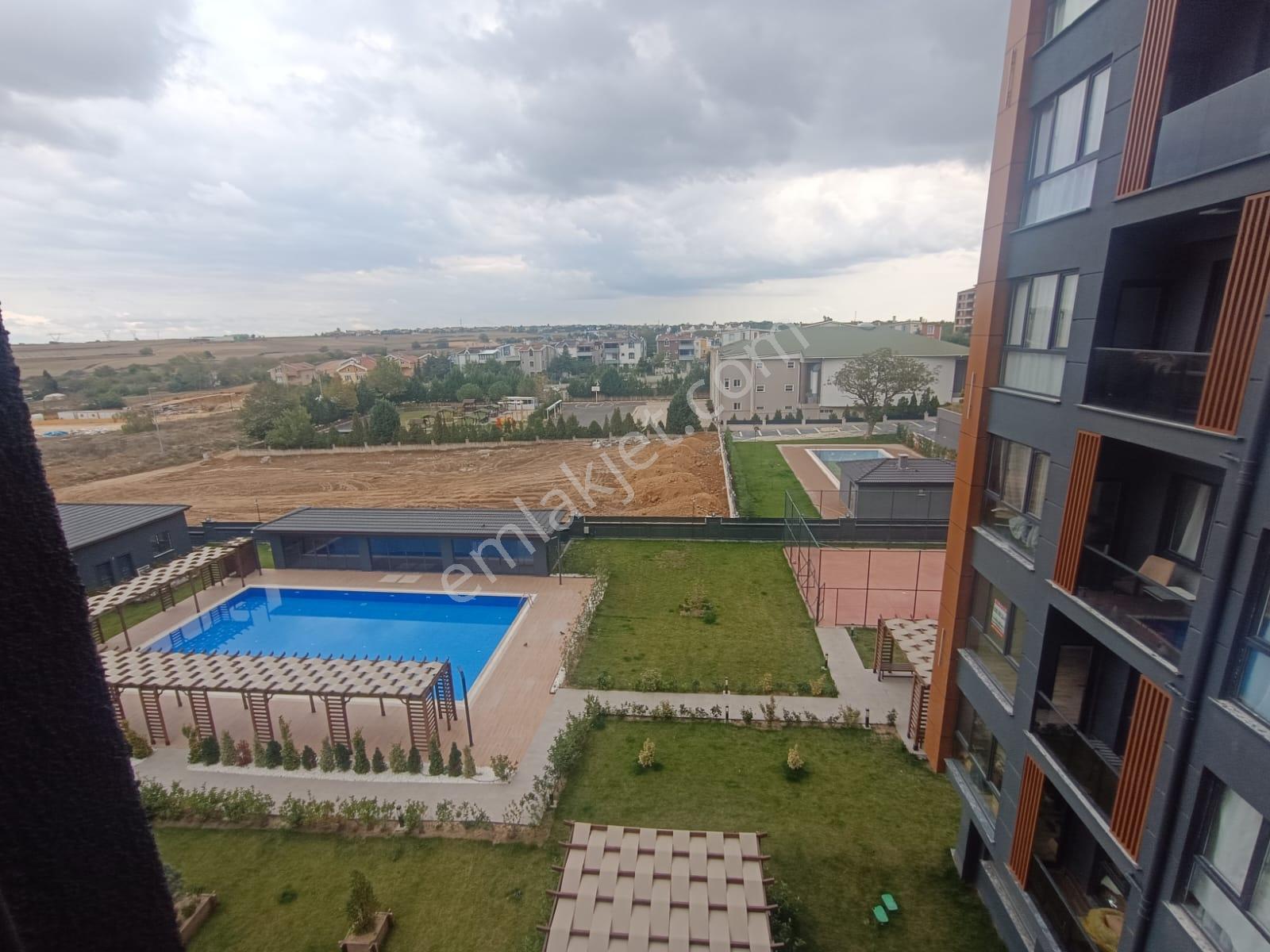 Hürriyet Mah Uysal Lusso'da Havuz Cepheli Lüx Sıfır 1+1 Daire - Görsel 21