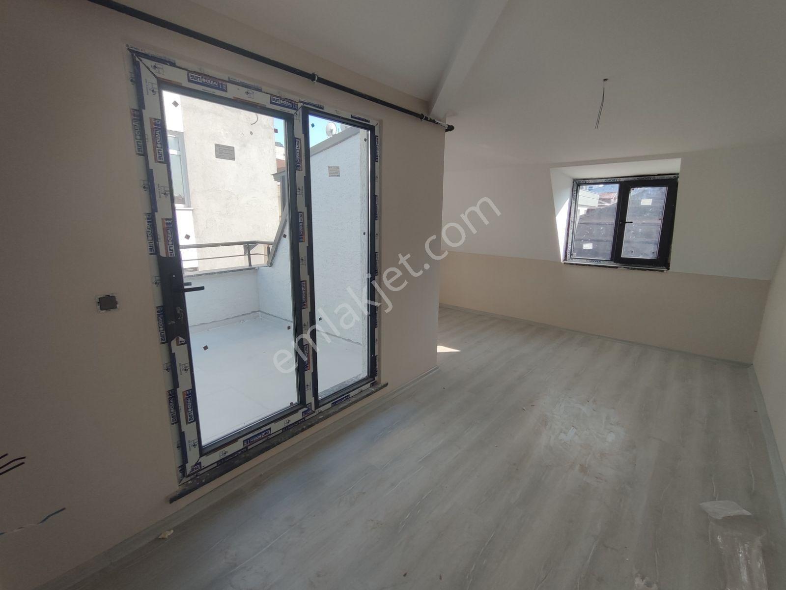 Ümraniye Metroya Yakın 4+1 Dubleks 140m2 Sıfır Daire - Görsel 19