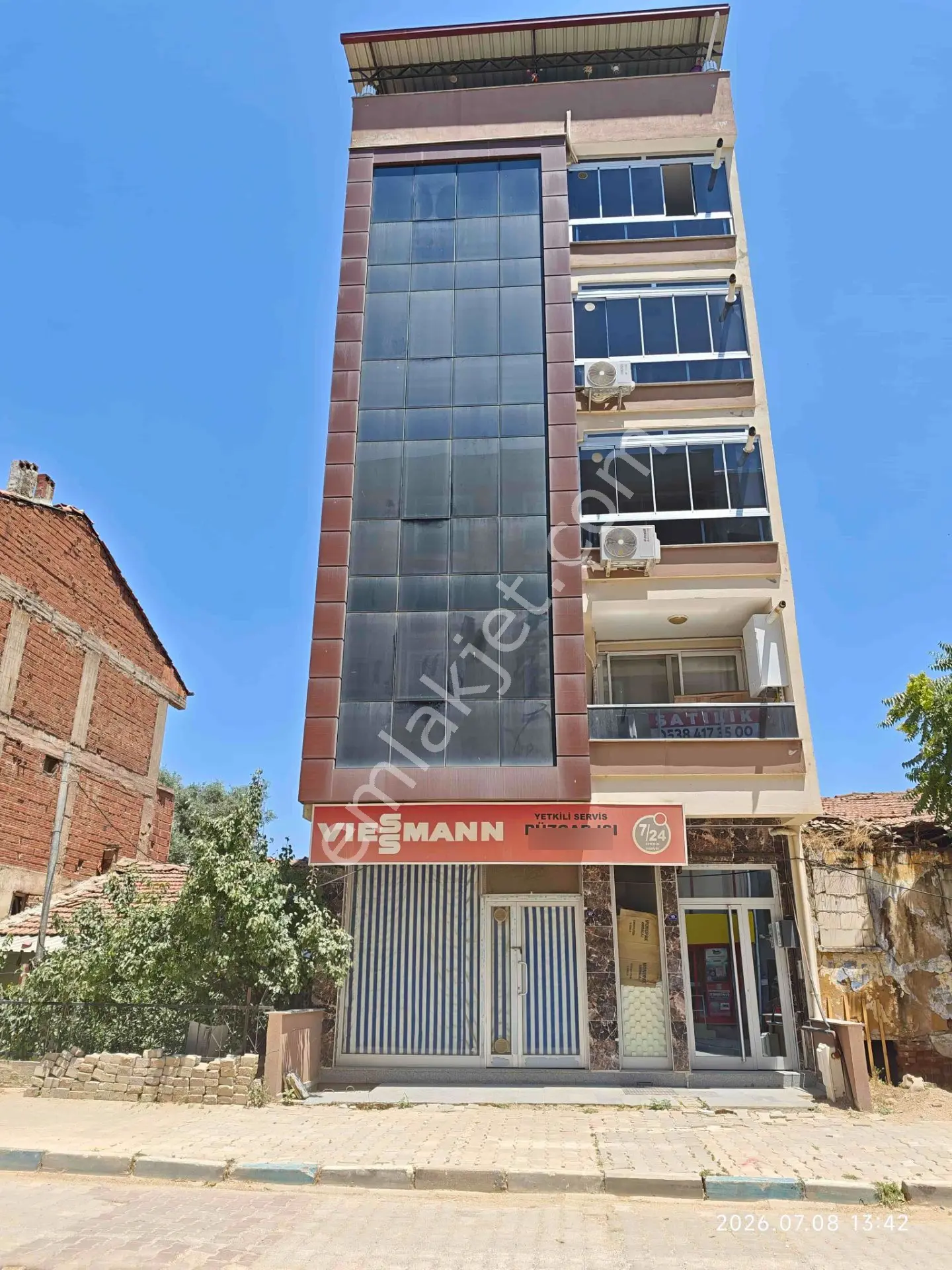 Meta'dan Kiraz Yeni Mahalle Cadde Üzerinde Satılık Daire