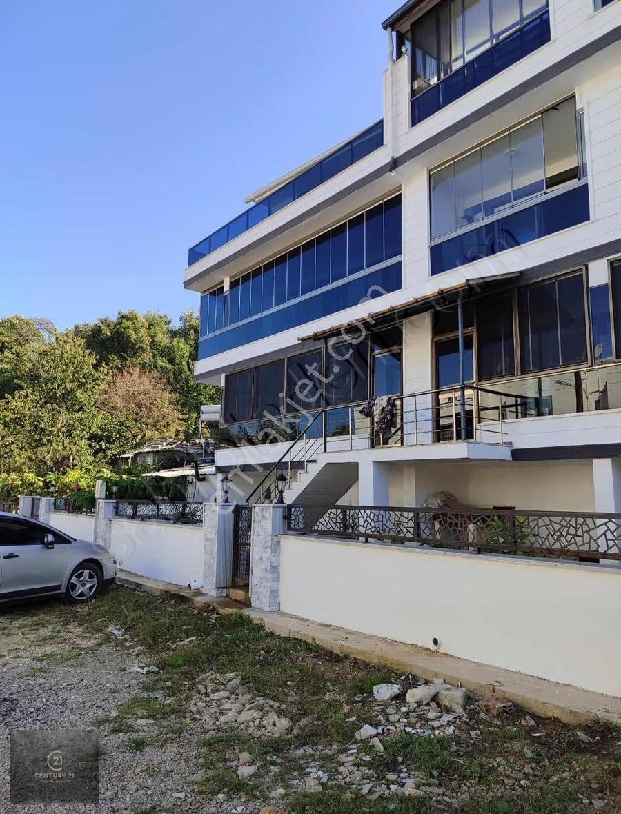 Malkarada Denize 50m Mesafede Eşyalı Satılık Dubleks Yazlık