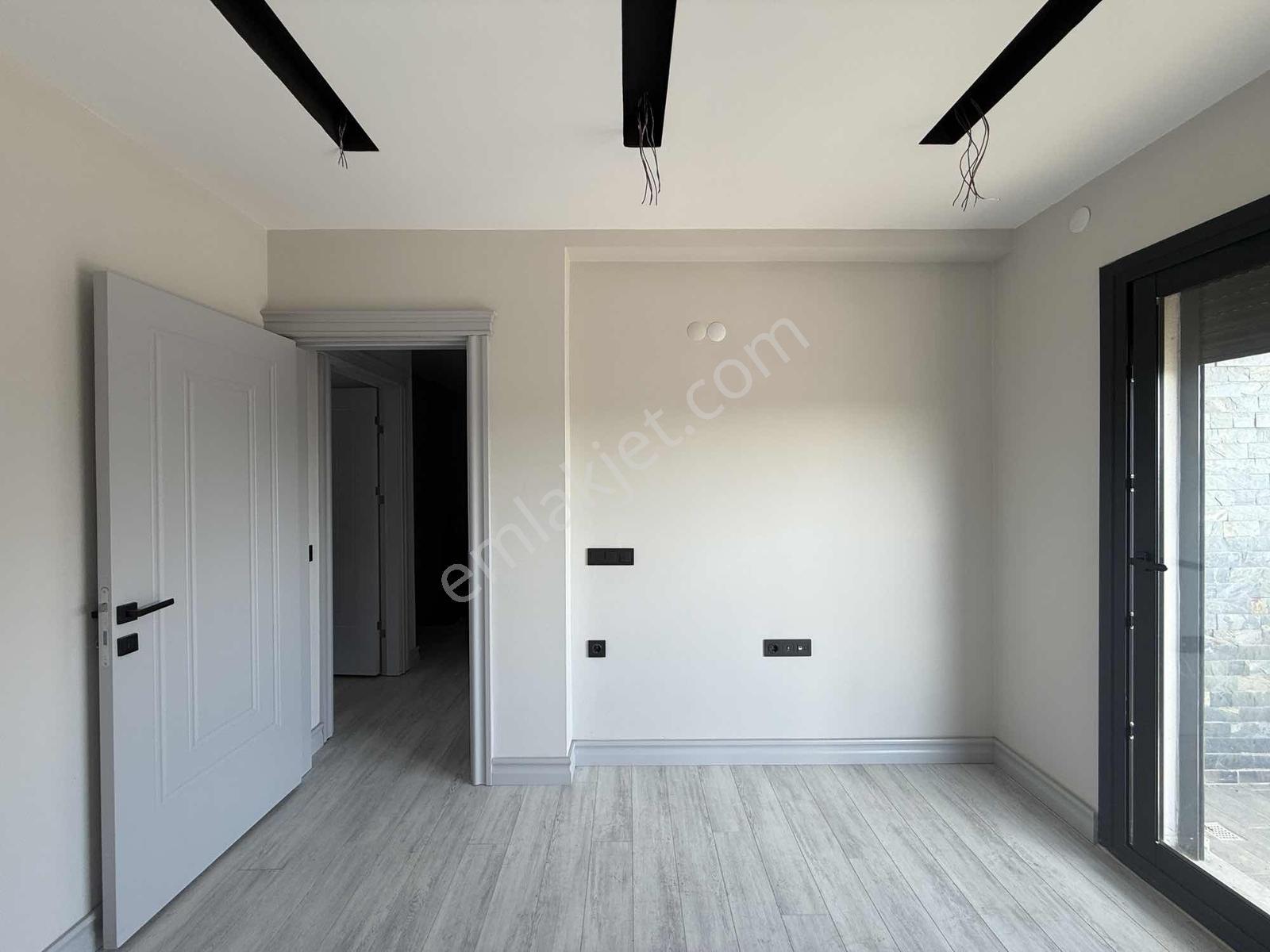 Remax Pin'den Kardeşköy'de Satılık 3+1 Sıfır Villa Fırsatı - Görsel 19