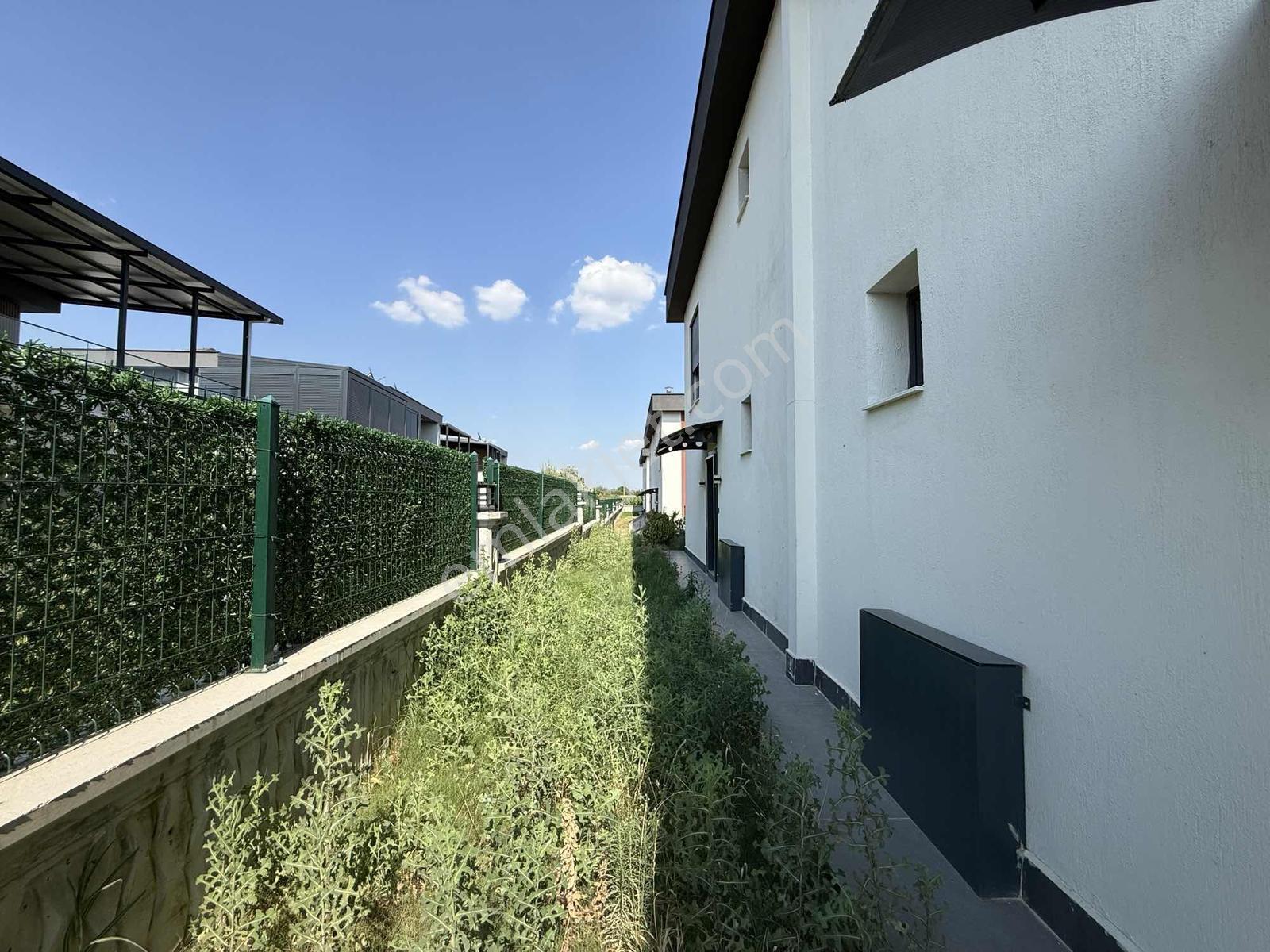 Remax Pin'den Kardeşköy'de Satılık 3+1 Sıfır Villa Fırsatı - Görsel 4
