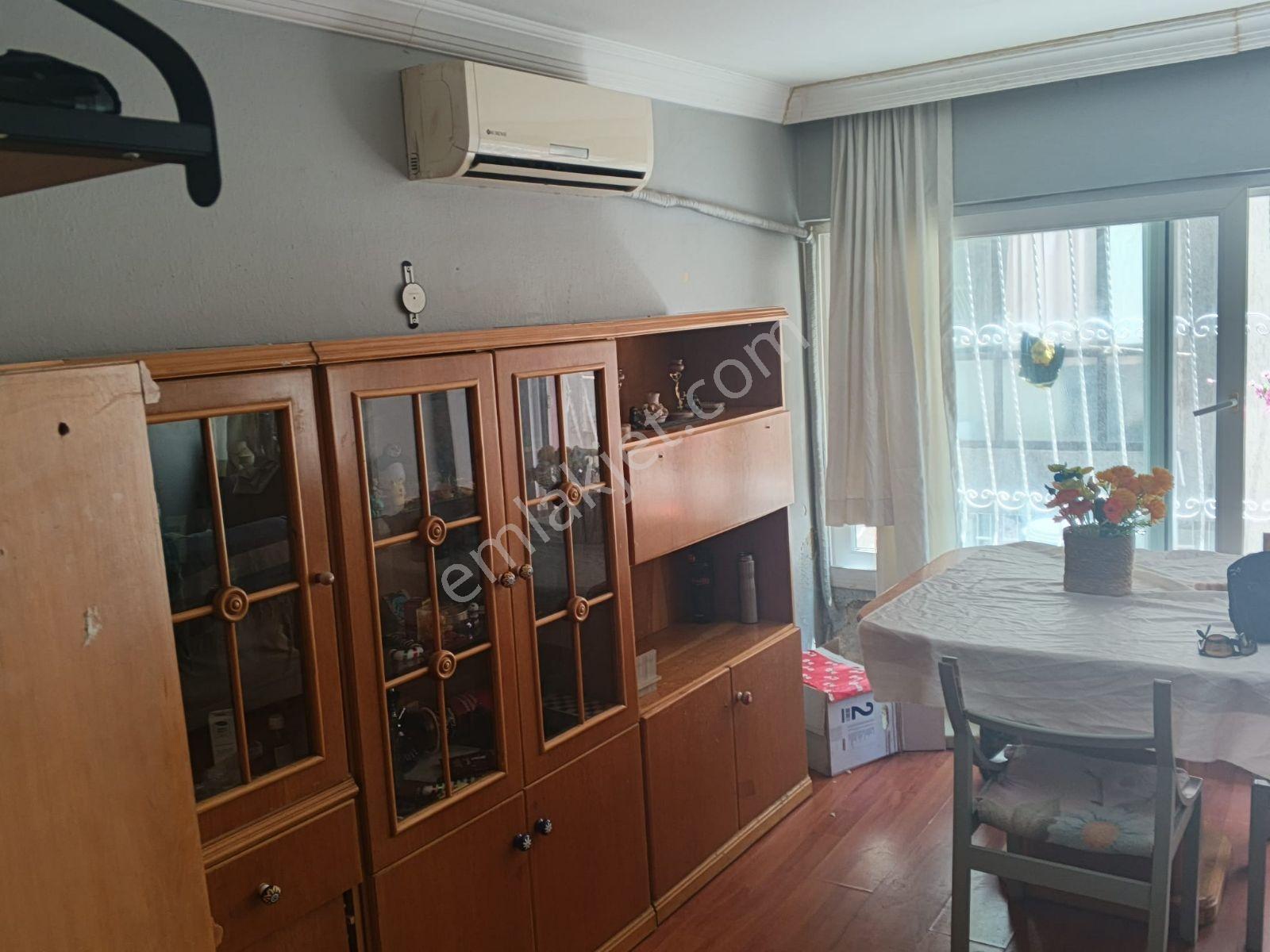 Mithatpaşa Cadde Üstü Satılık 2+1 Daire - Görsel 5