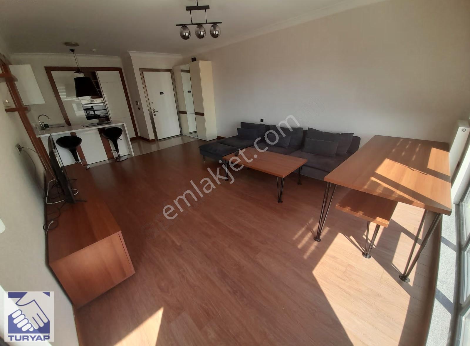 Relax Plus'ta Eşyalı Kiralık Büyük Tip Balkonlu 1+1 Daire - Görsel 13