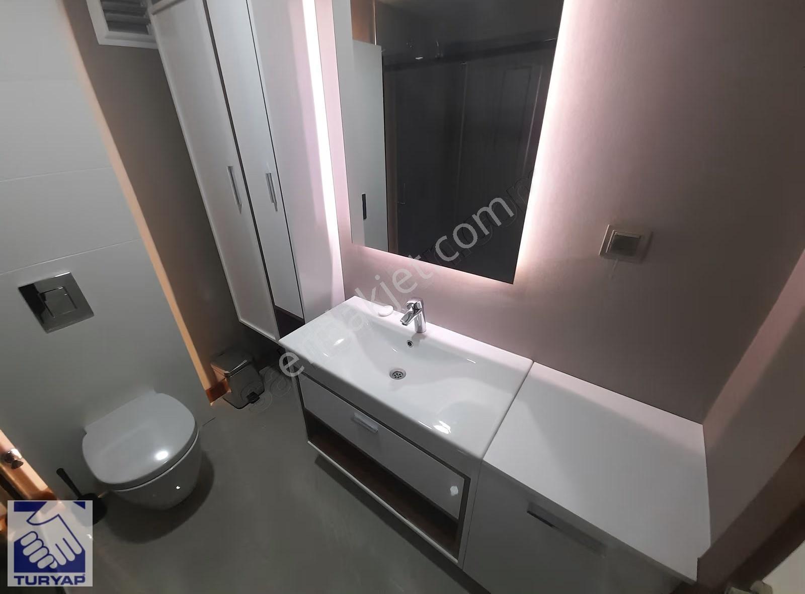 Relax Plus'ta Eşyalı Kiralık Büyük Tip Balkonlu 1+1 Daire - Görsel 29