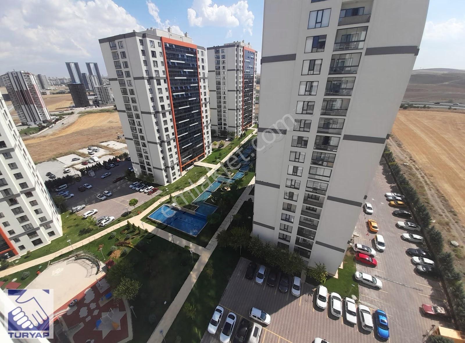 Relax Plus'ta Eşyalı Kiralık Büyük Tip Balkonlu 1+1 Daire - Görsel 31