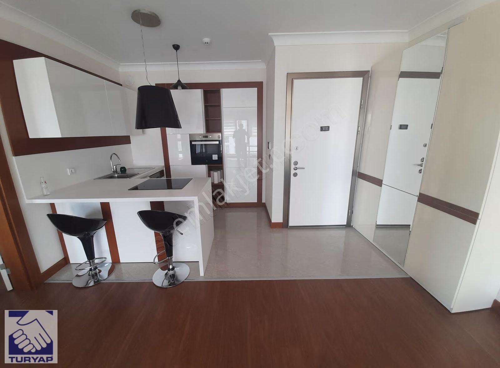 Relax Plus'ta Eşyalı Kiralık Büyük Tip Balkonlu 1+1 Daire - Görsel 11
